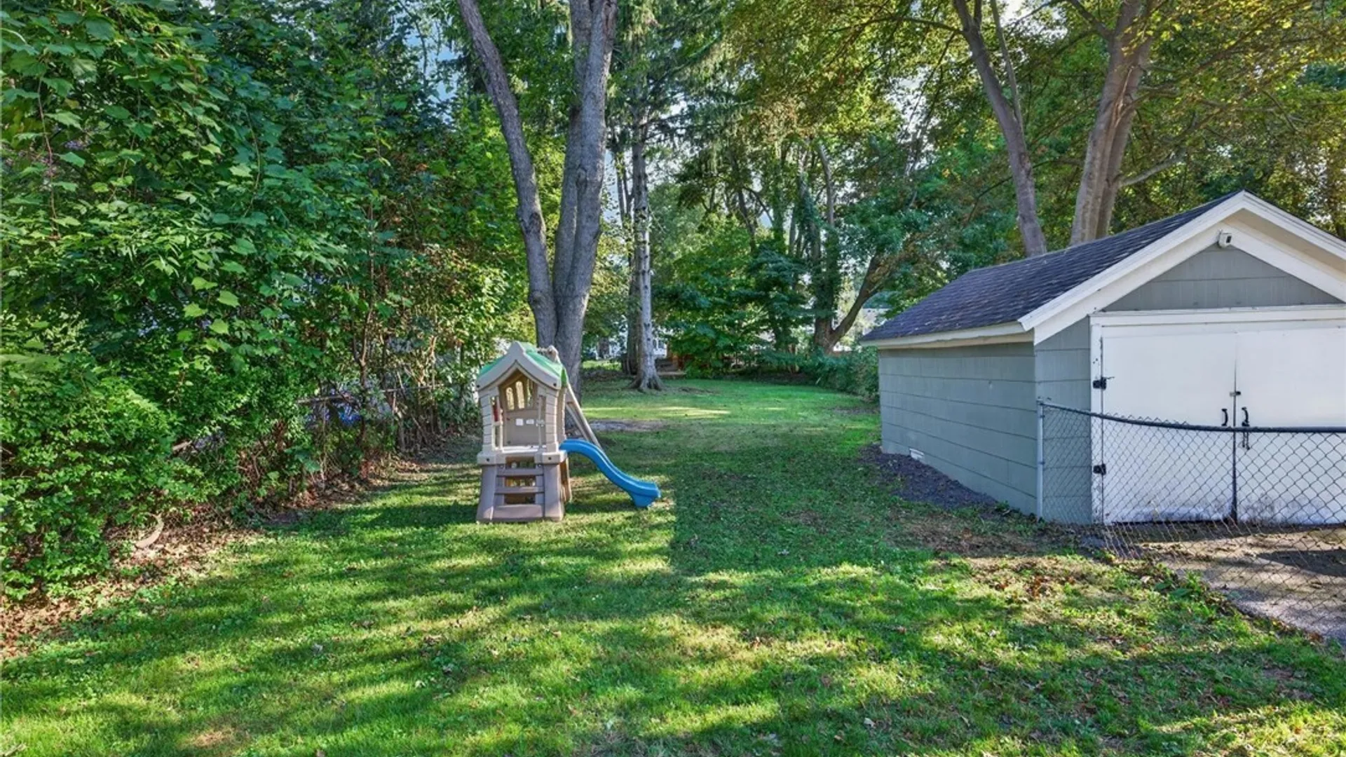 Property at 224 Pleasant Avenue, Hamburg, NY 14075 47