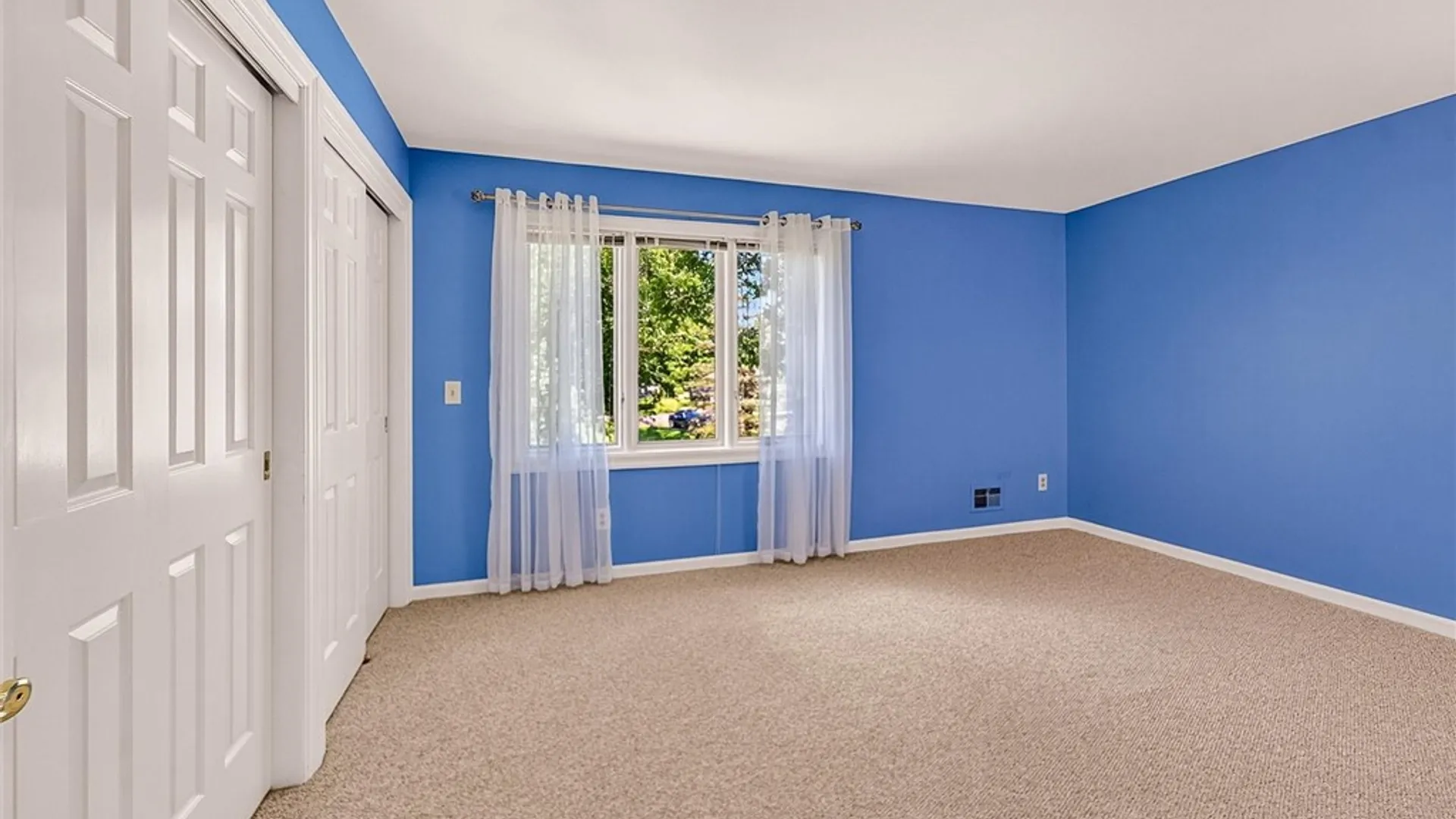 Property at 4 Pond View Drive, Perinton, NY 14534 33