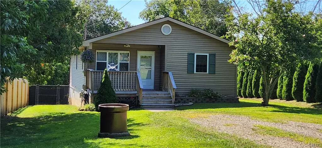 Property at 3573 County Route 57, Volney, NY 13126