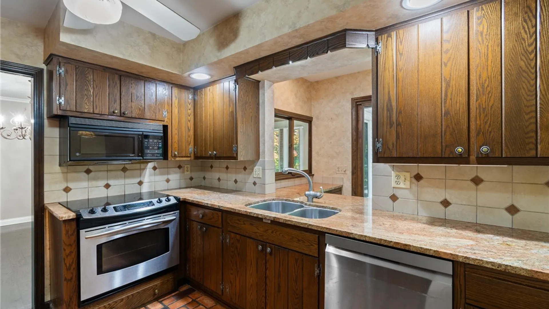 Property at 26 Rippingale Road, Pittsford, NY 14534 22
