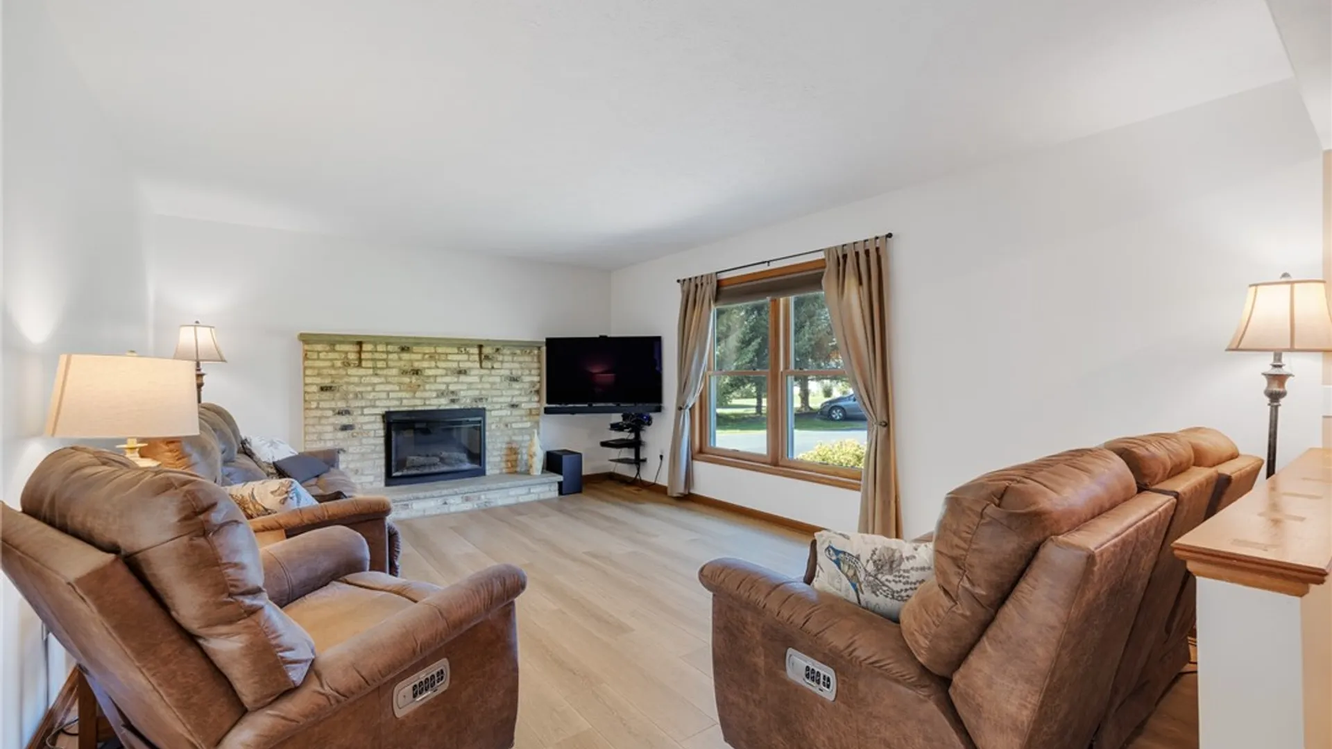 Property at 1859 State Road, Webster, NY 14580 9