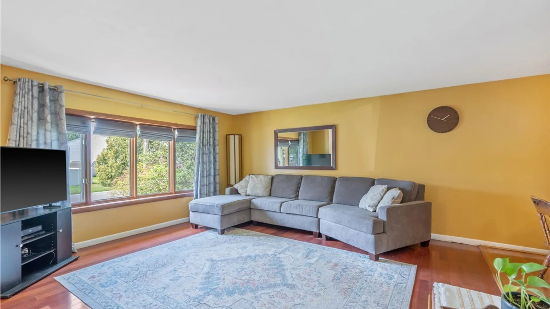Property at 5379 Vineyard Drive, Clay, NY 13041 16