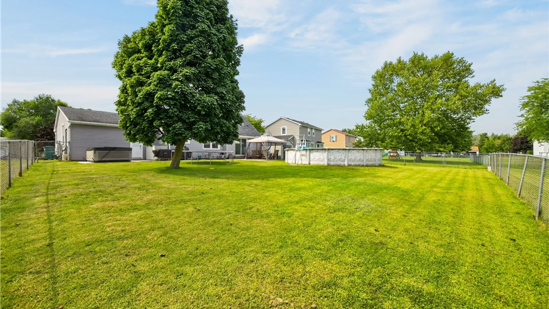 Property at 9 Newcomb Drive, Parma, NY 14468 20