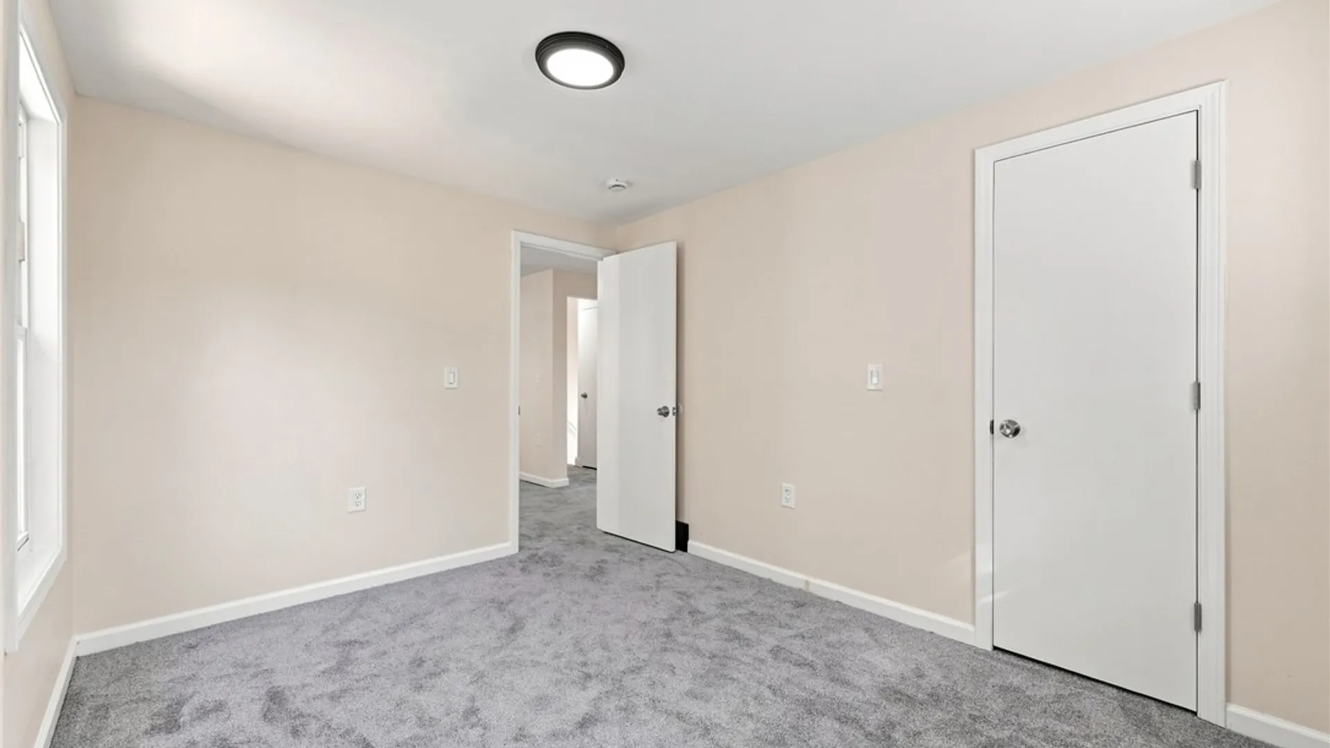 Property at 16 Prairie Avenue, Buffalo, NY 14207 15