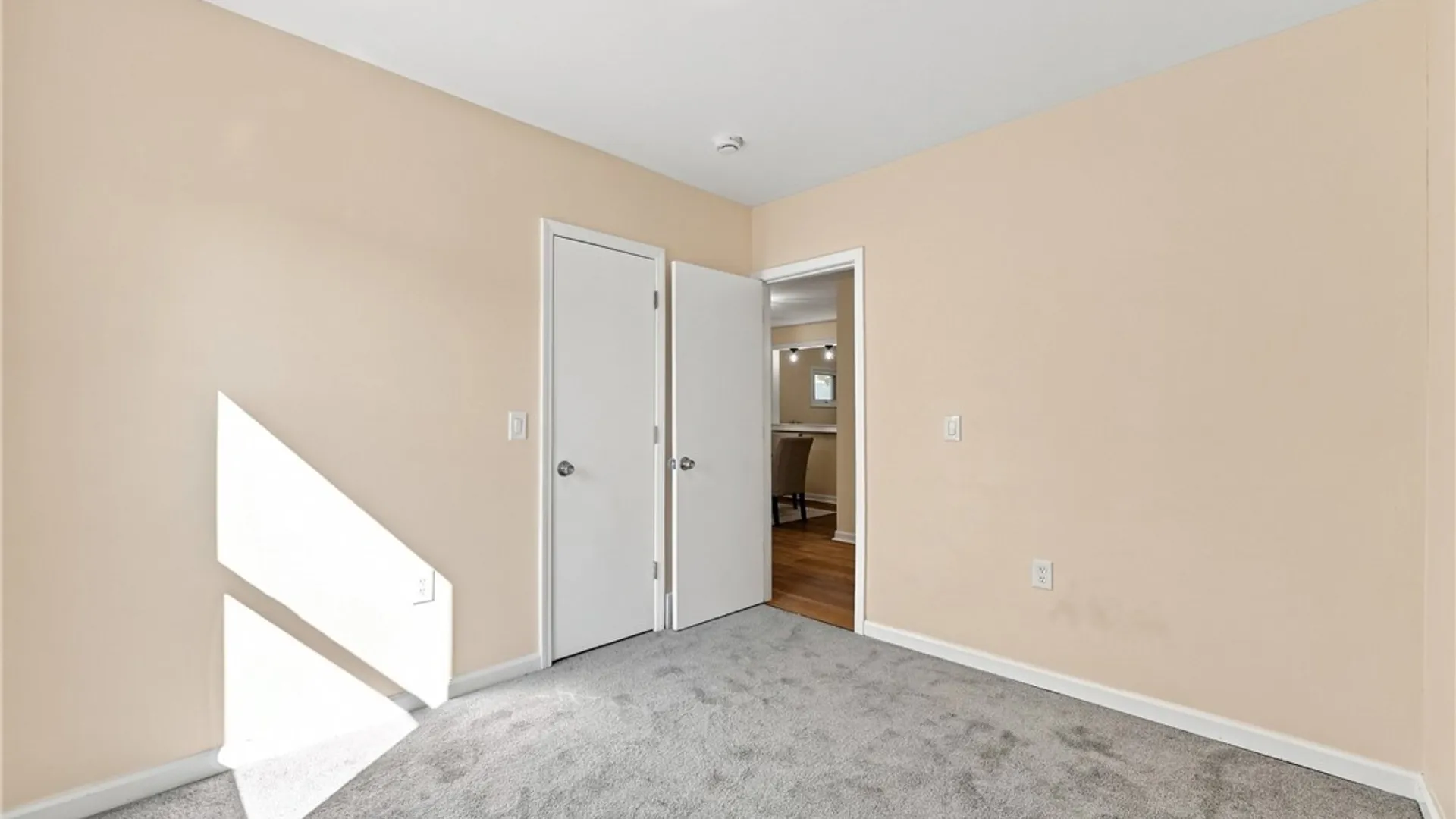 Property at 16 Prairie Avenue, Buffalo, NY 14207 22