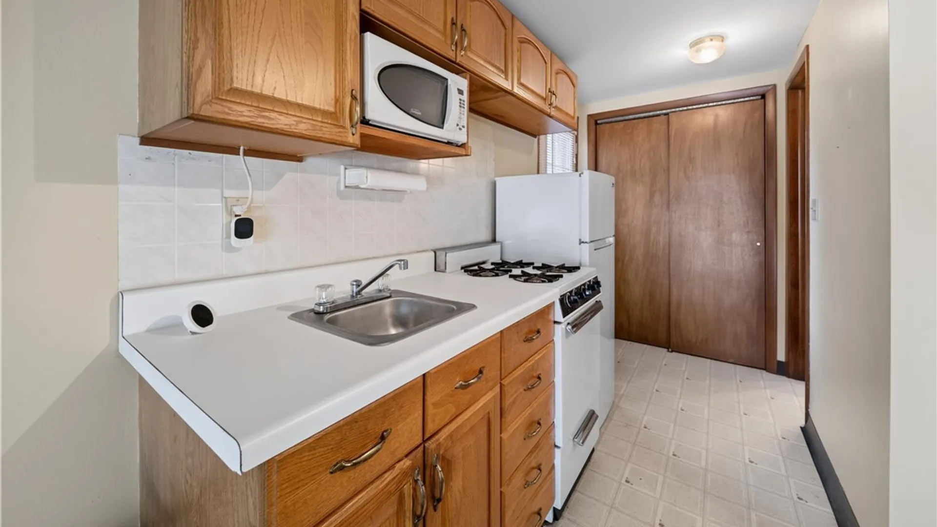 Property at 106 Edden Ln, Clay, NY 13212 22