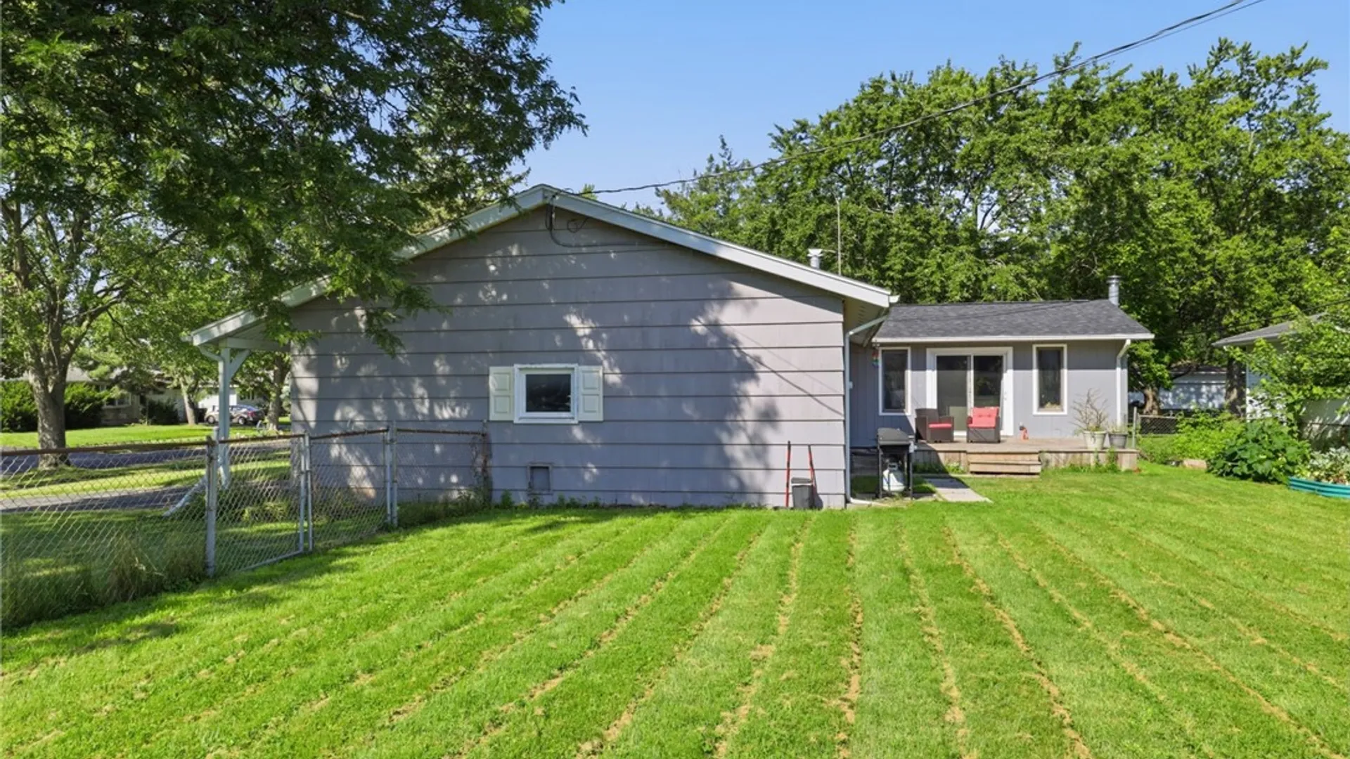 Property at 4 Bambi Lane, Gates, NY 14624 28
