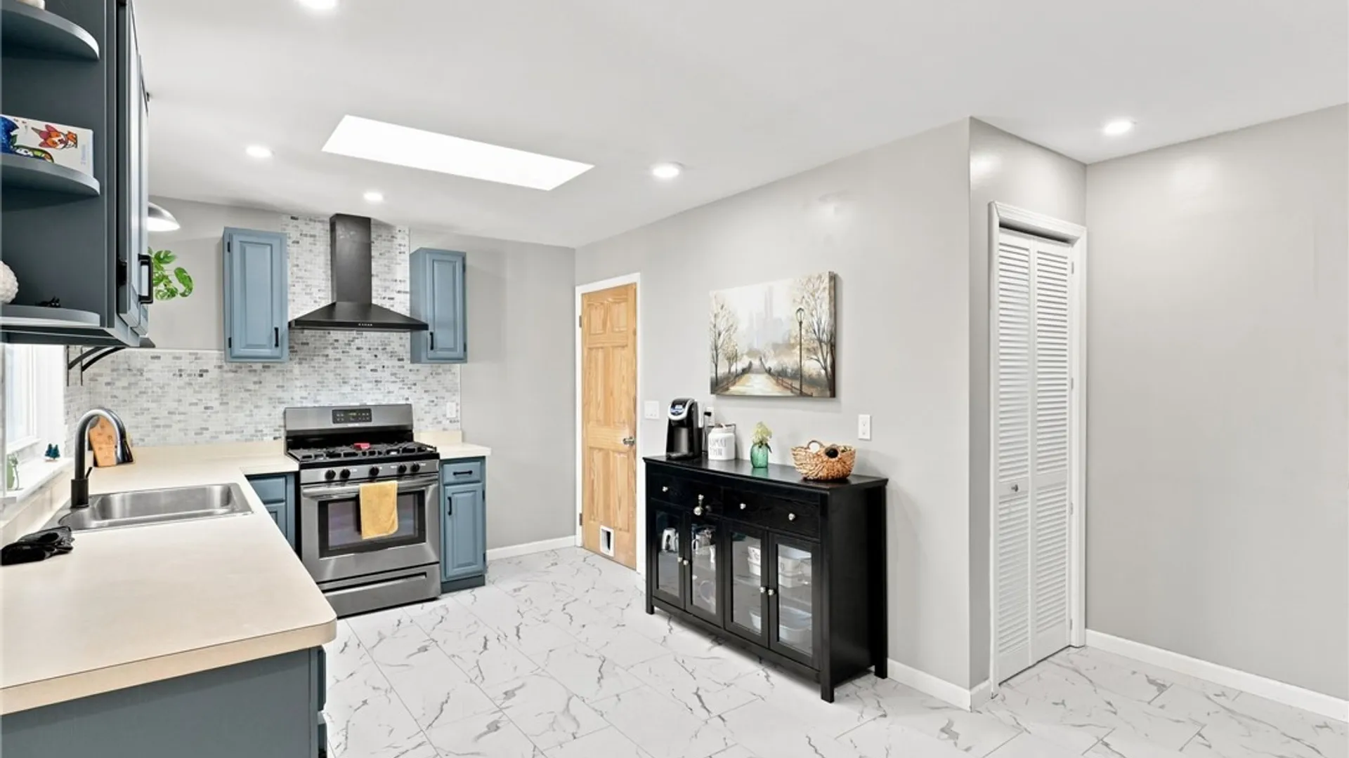 Property at 4 Bambi Lane, Gates, NY 14624 13