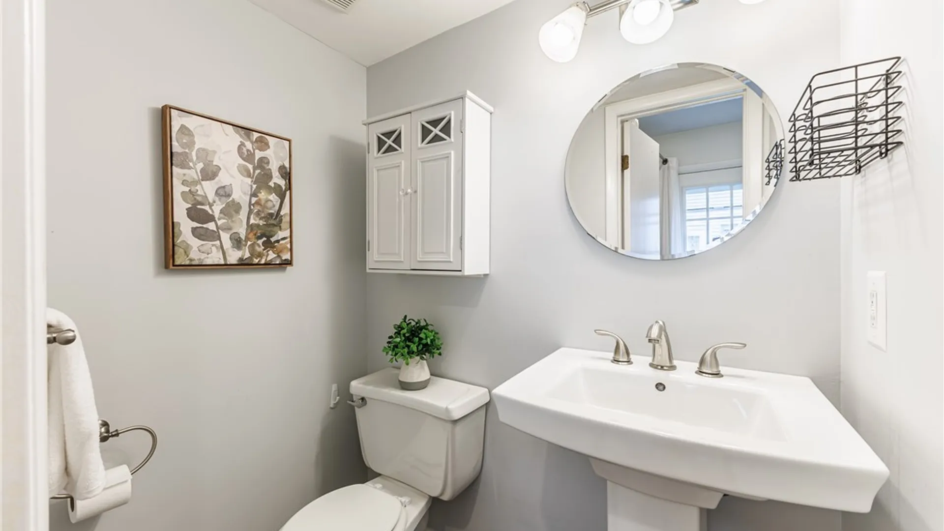 Property at 916 Eastbrooke Lane, Brighton, NY 14618 16