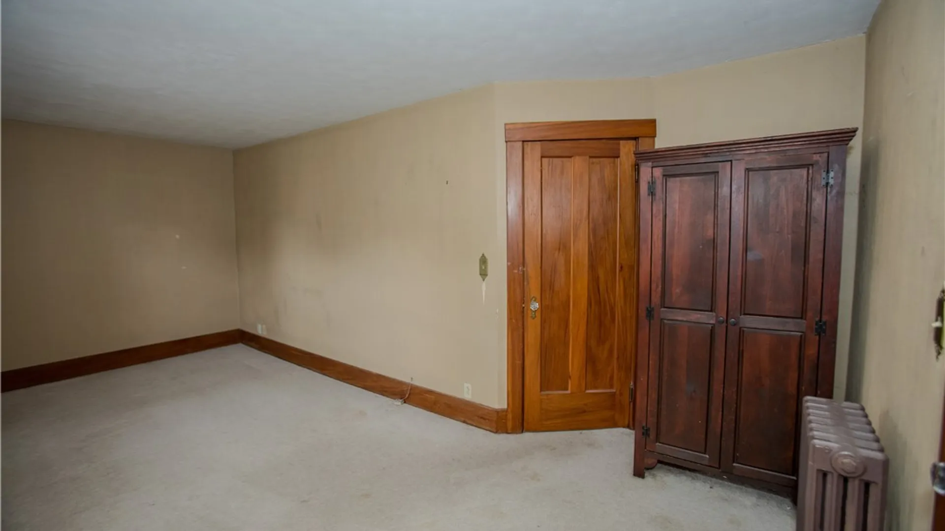 Property at 91 Culver Pkwy, Irondequoit, NY 14609 24