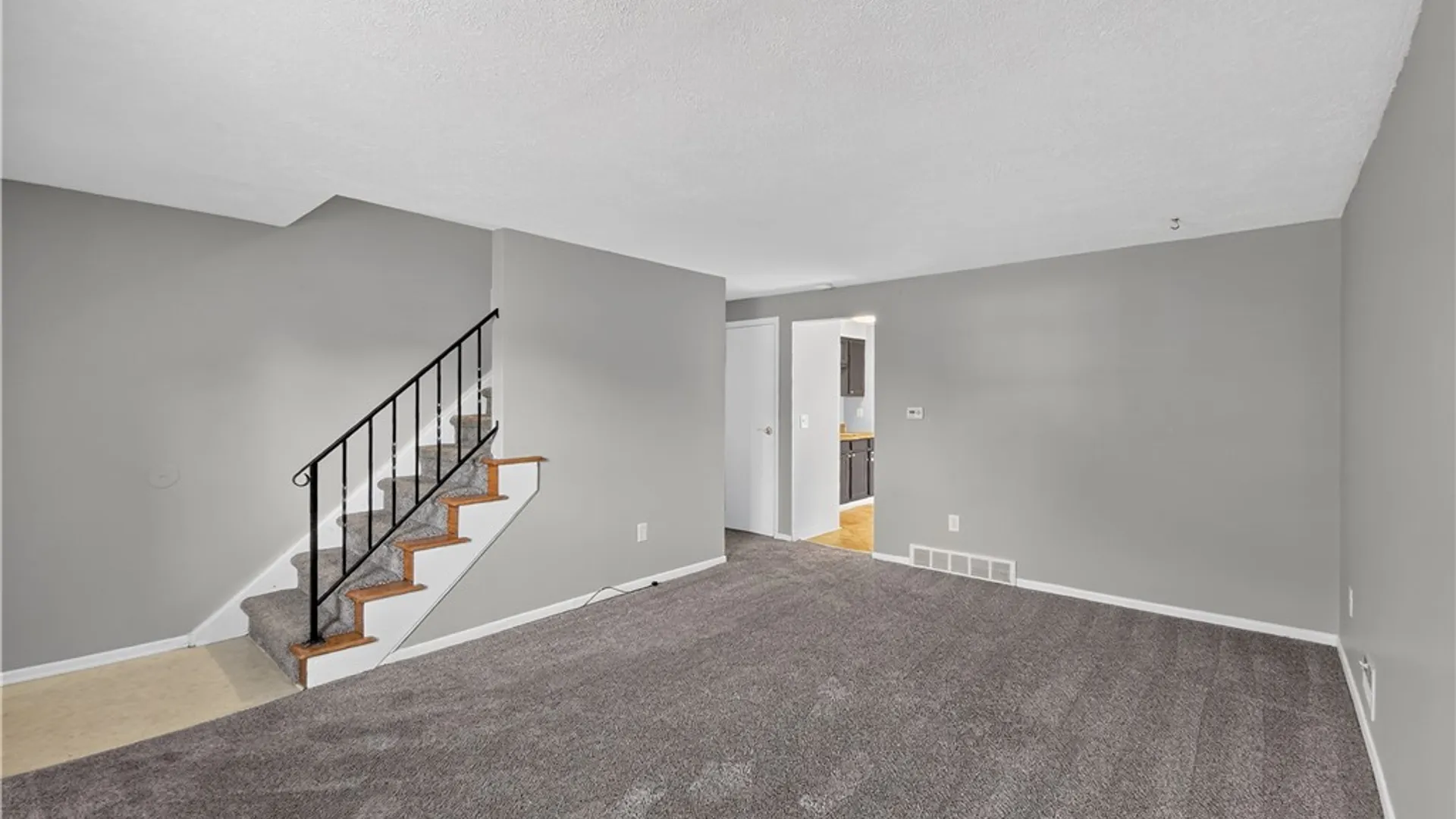 Property at 164 - 166 Albert Street, Gates, NY 14606 4