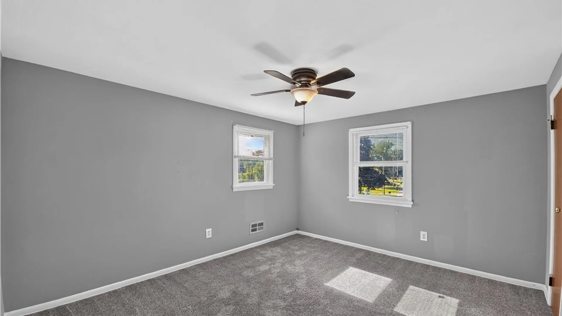 Property at 164 - 166 Albert Street, Gates, NY 14606 17