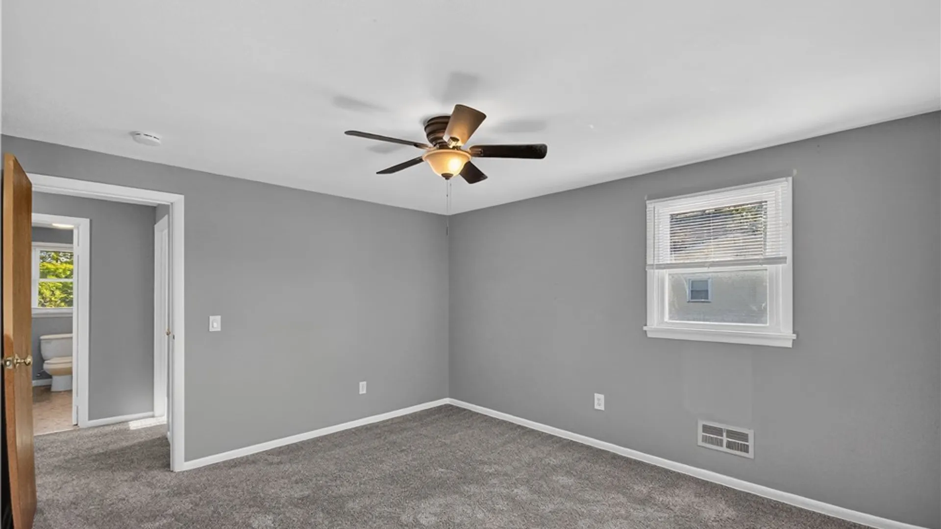 Property at 164 - 166 Albert Street, Gates, NY 14606 18