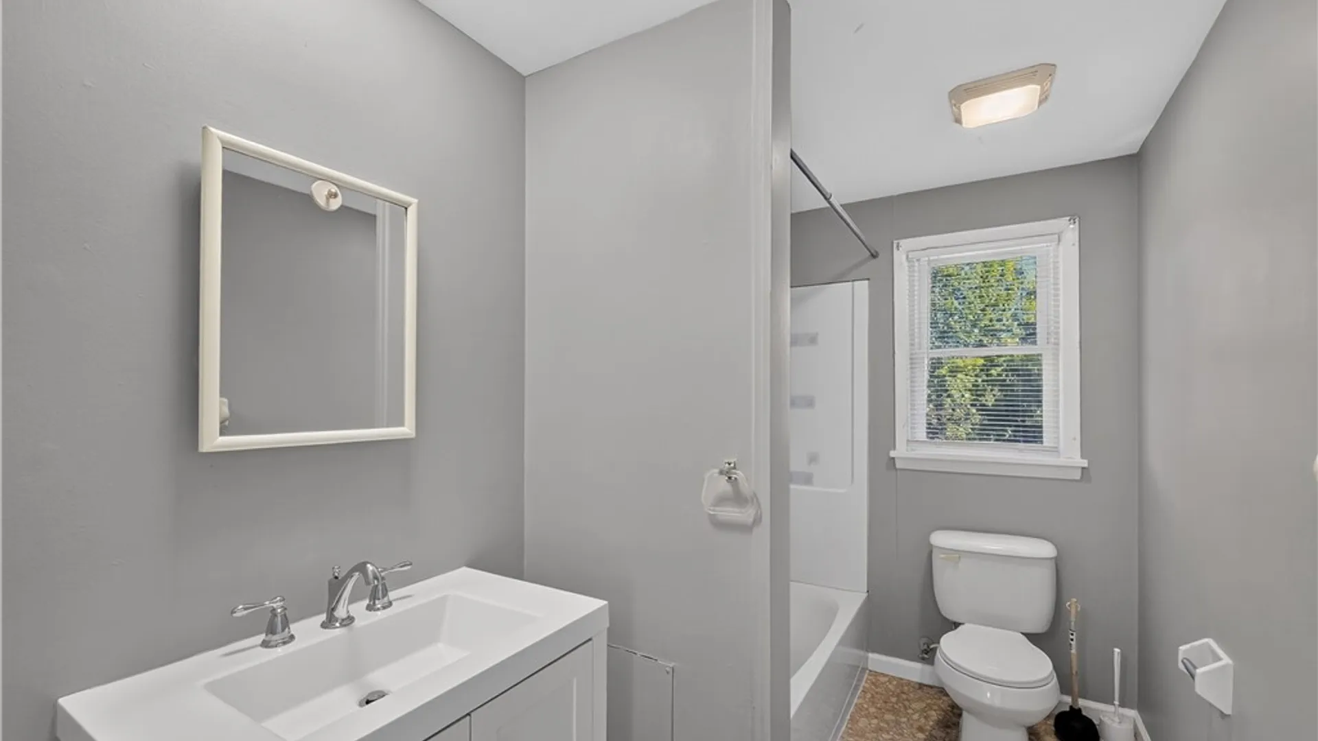 Property at 164 - 166 Albert Street, Gates, NY 14606 25