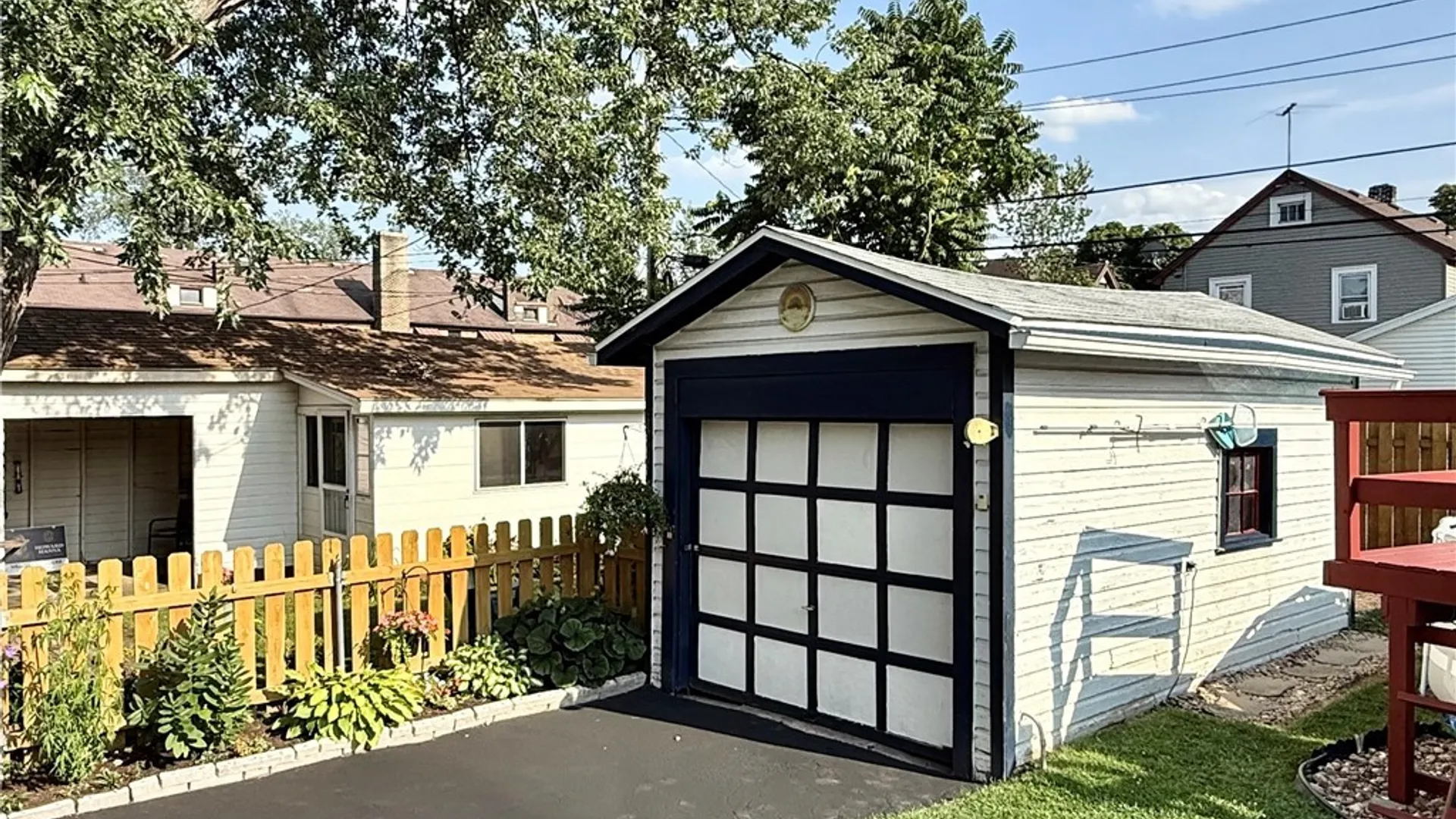 Property at 261 Sanders Road, Buffalo, NY 14216 34