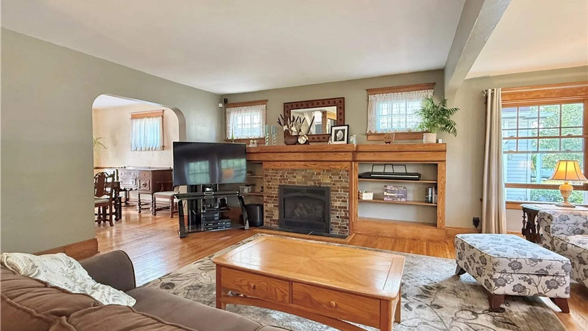 Property at 261 Sanders Road, Buffalo, NY 14216 10