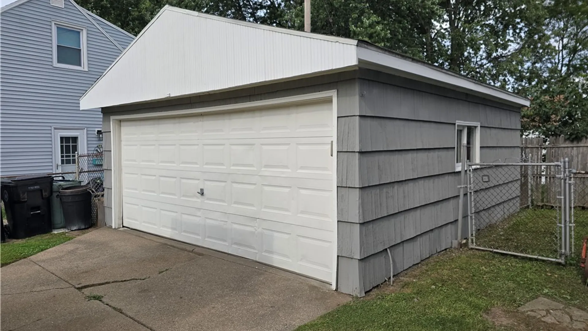 Property at 38 Colonial Dr, Tonawanda, NY 14150 23