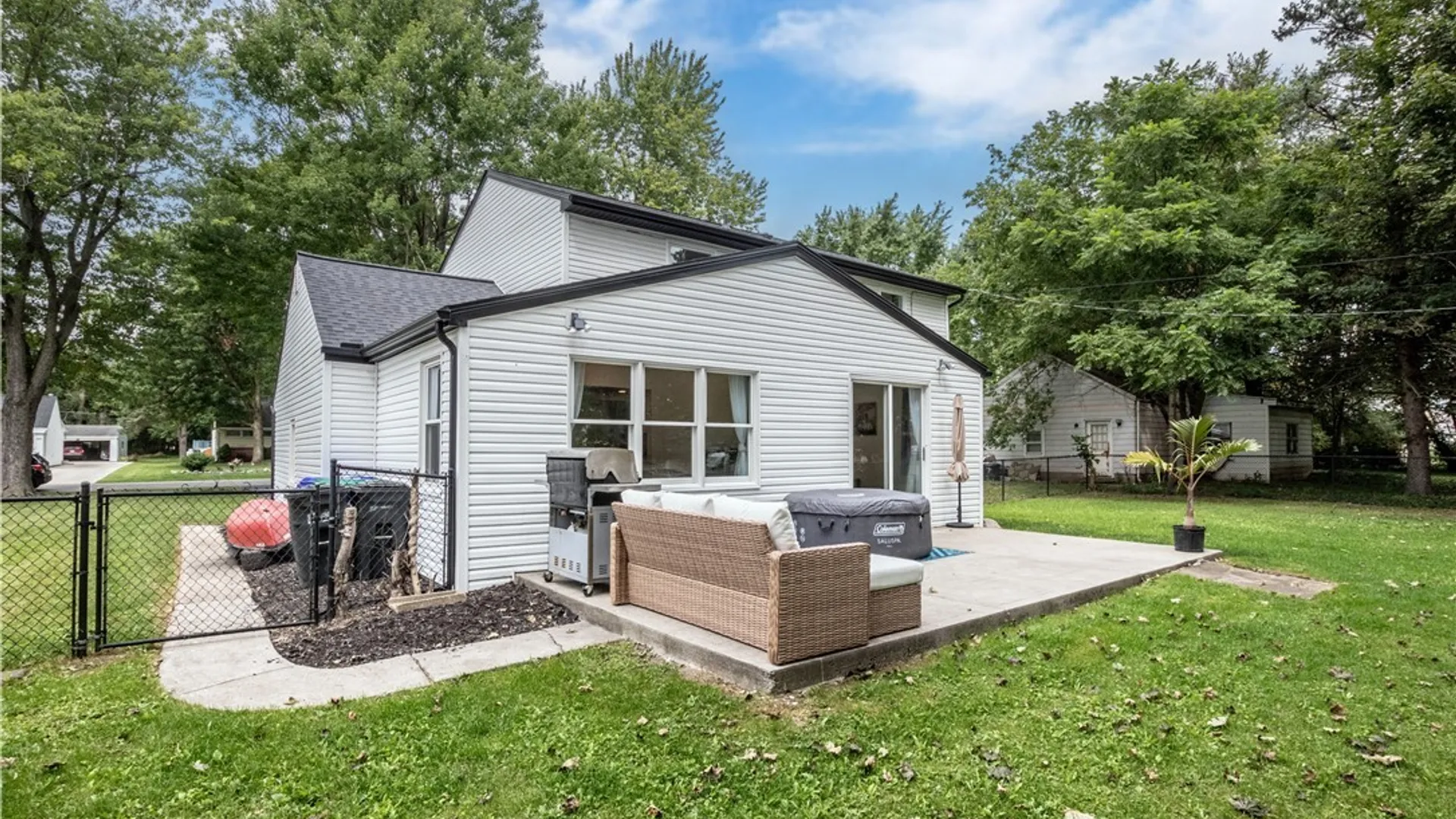Property at 4387 Barton Road, Clarence, NY 14031 37