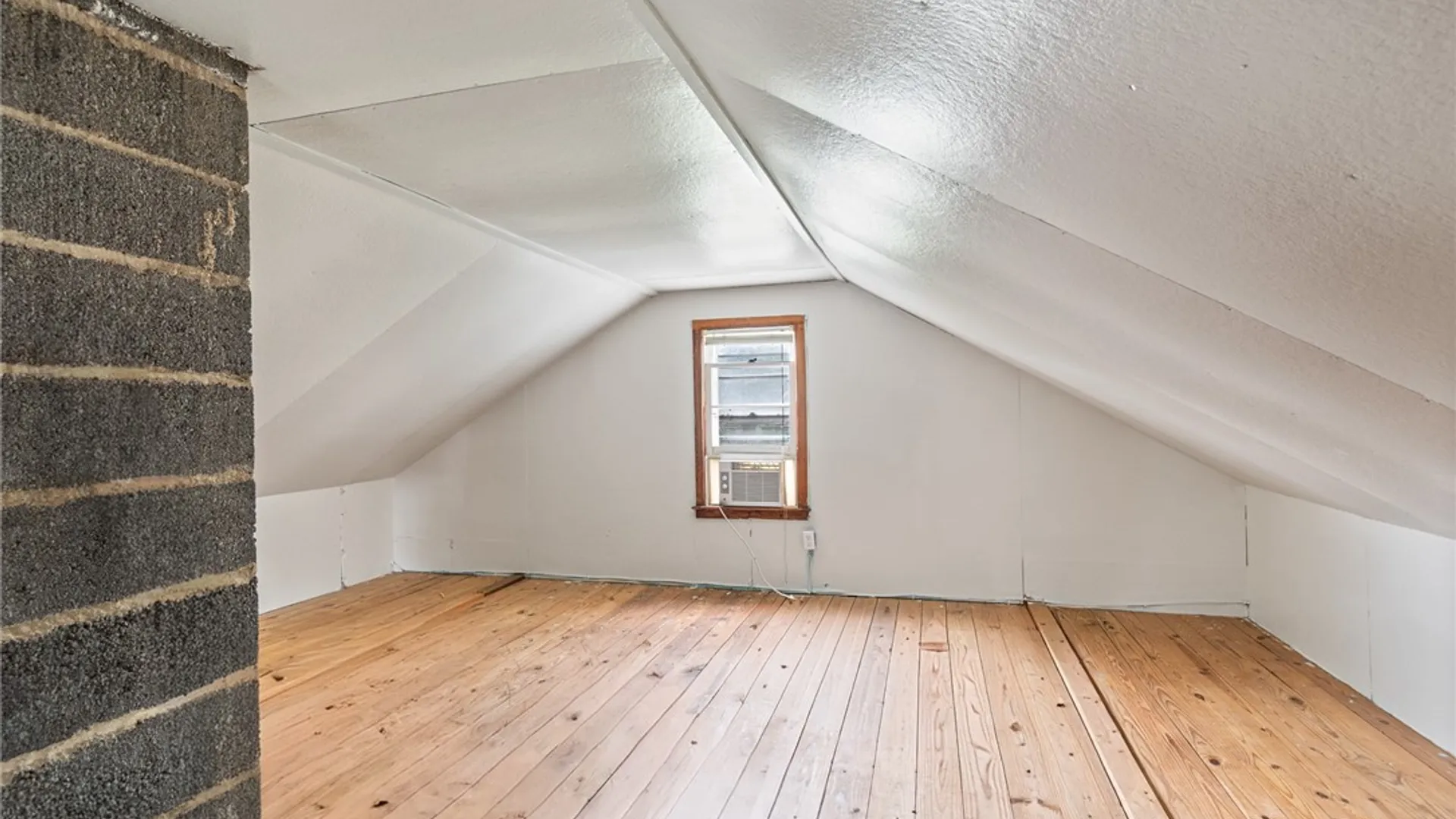 Property at 4312 Ridge Road, Williamson, NY 14589 18