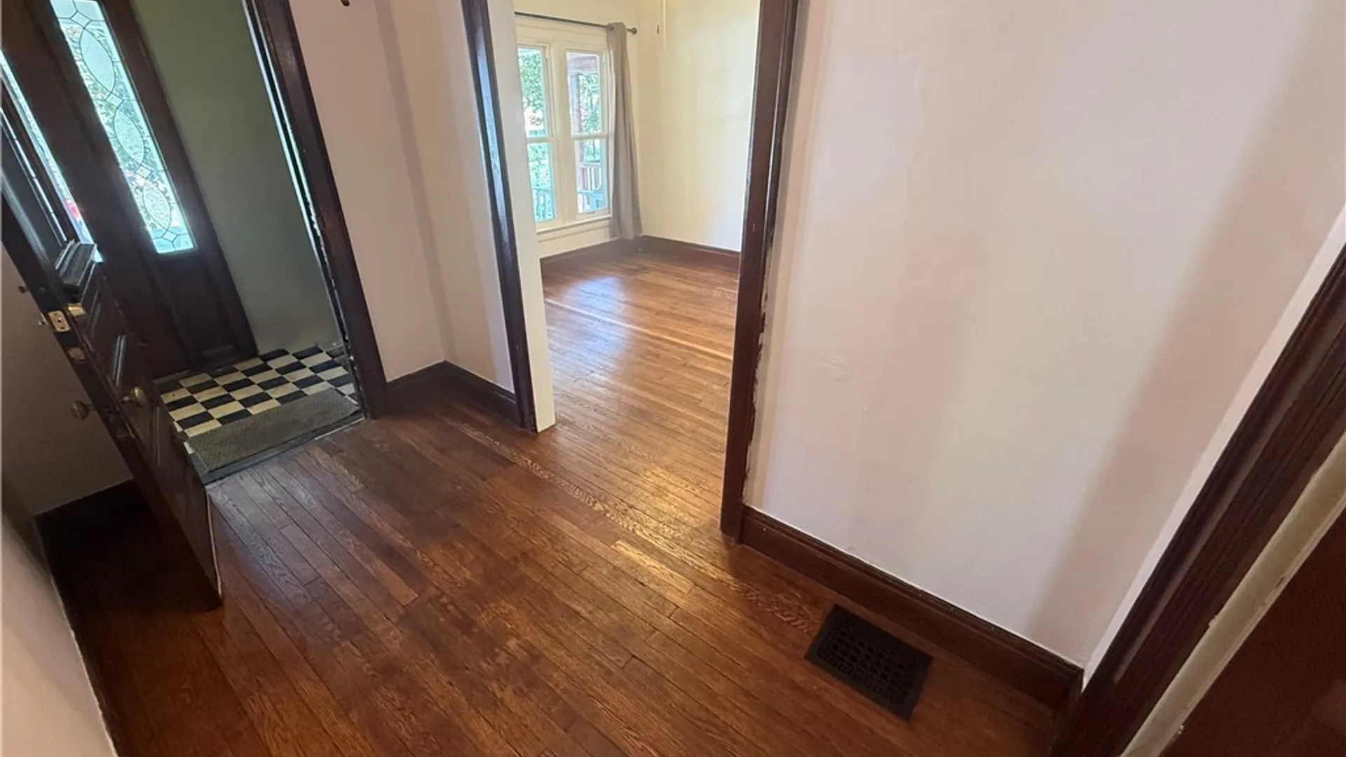 Property at 501 Bird Avenue, Buffalo, NY 14222 6