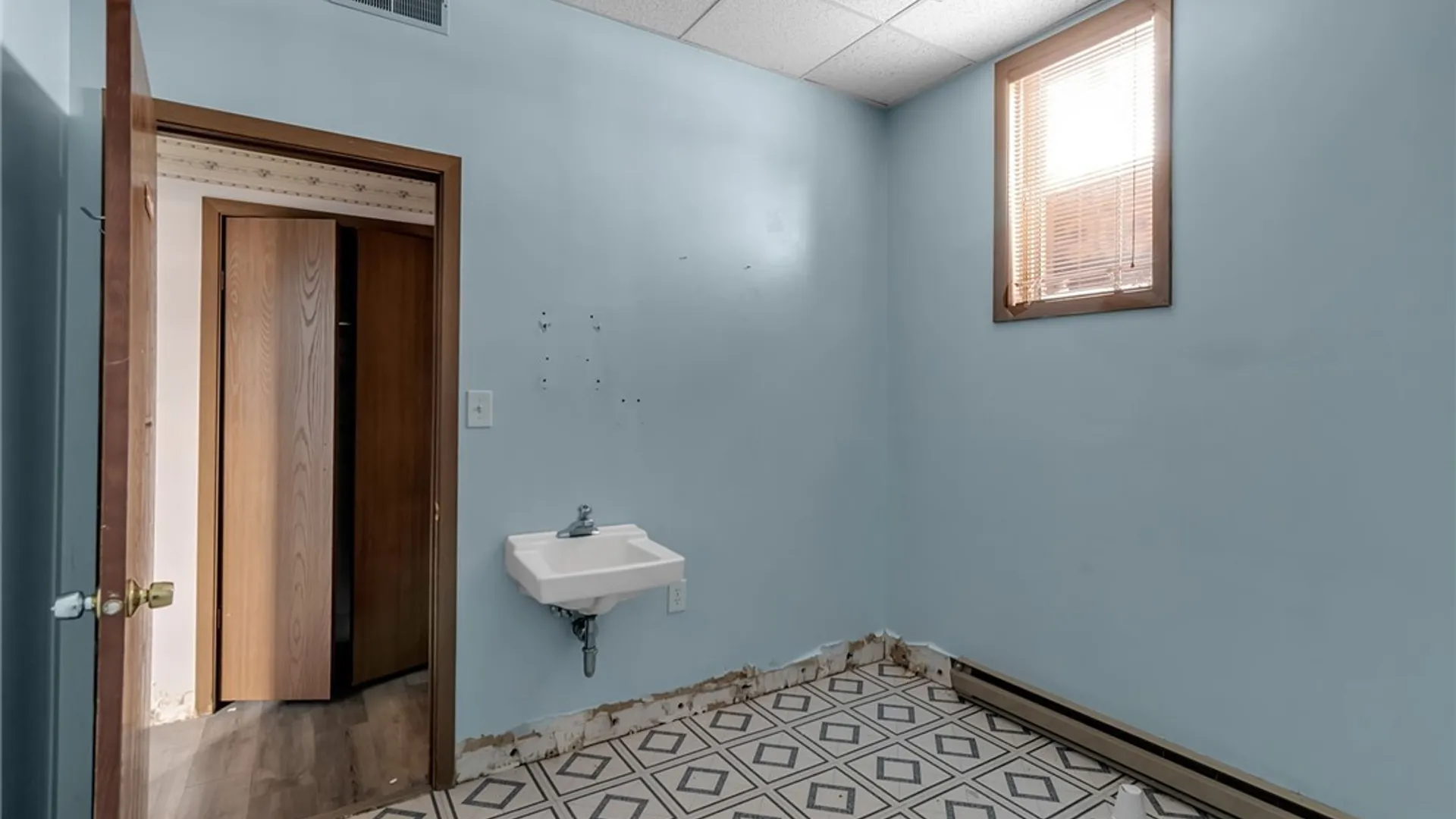 Property at 2949 Elmwood Avenue, Tonawanda, NY 14217 26