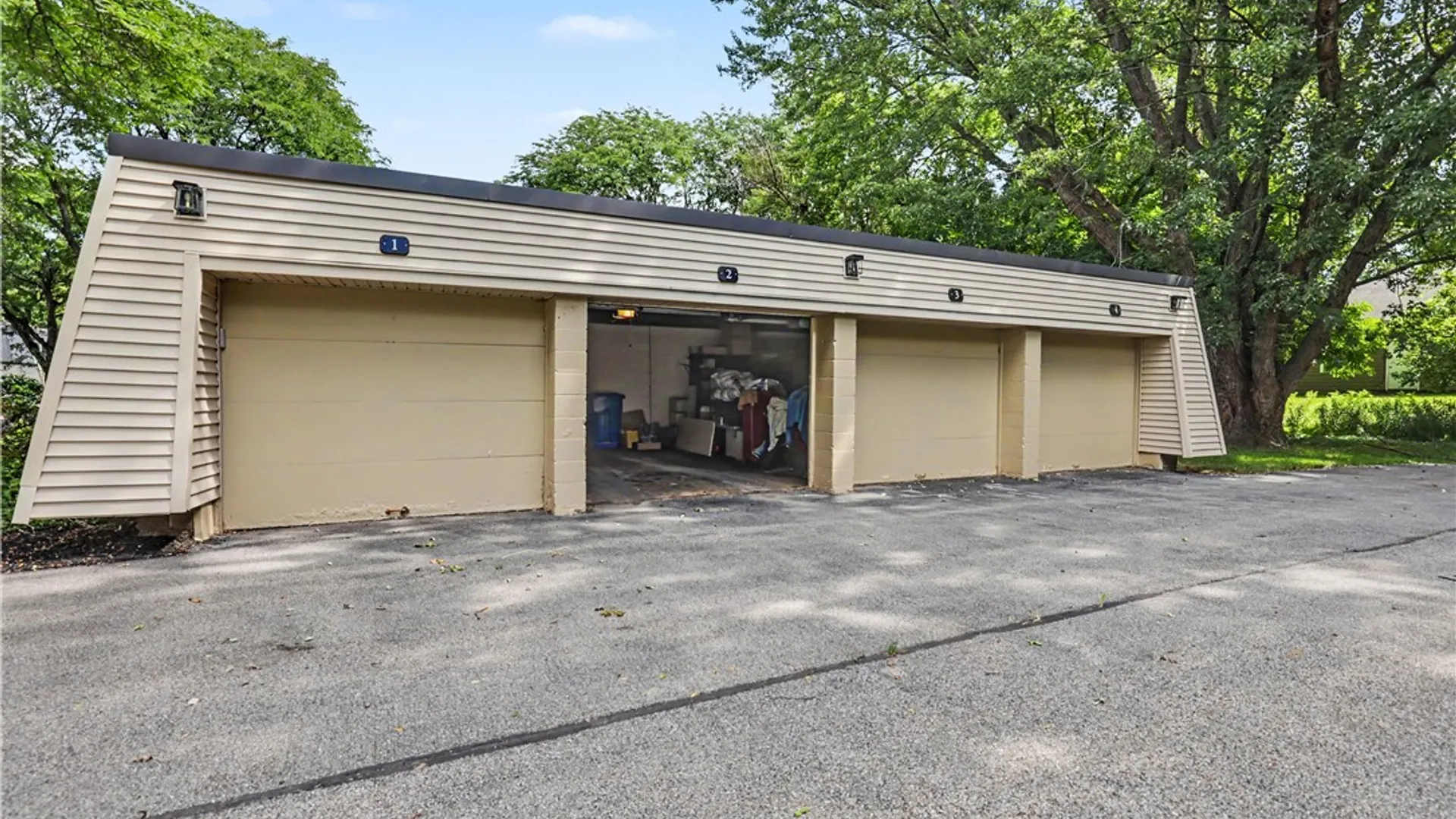 Property at 20 Penn Lane, Penfield, NY 14625 28