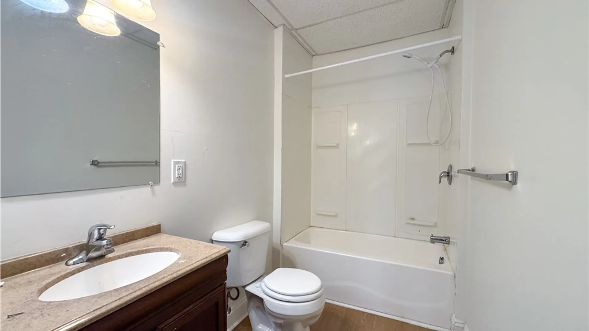 Property at 10 E Genesee Street, Auburn, NY 13021 47
