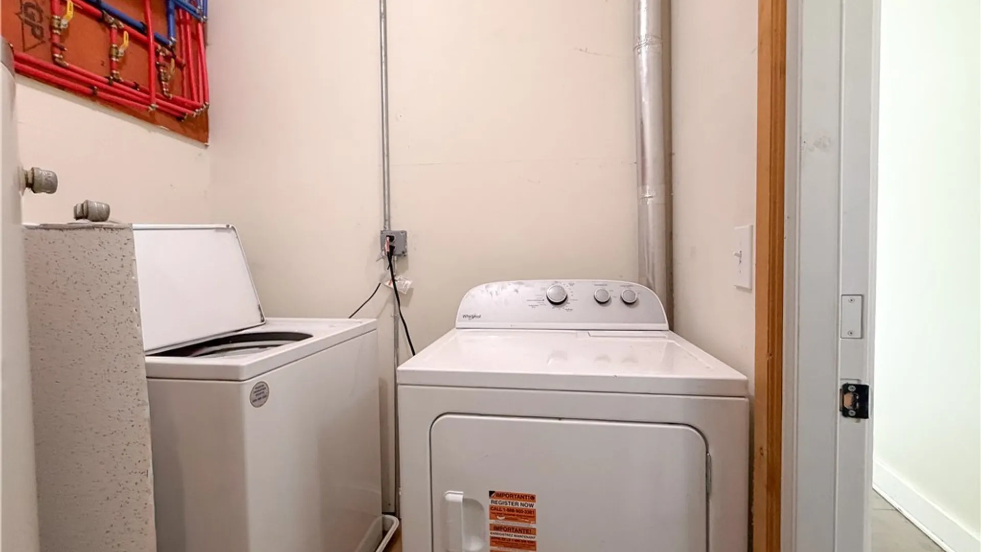 Property at 10 E Genesee Street, Auburn, NY 13021 35