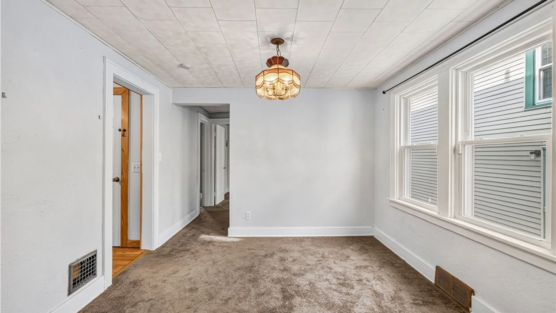 Property at 356 Saint Lawrence Avenue, Buffalo, NY 14216 8