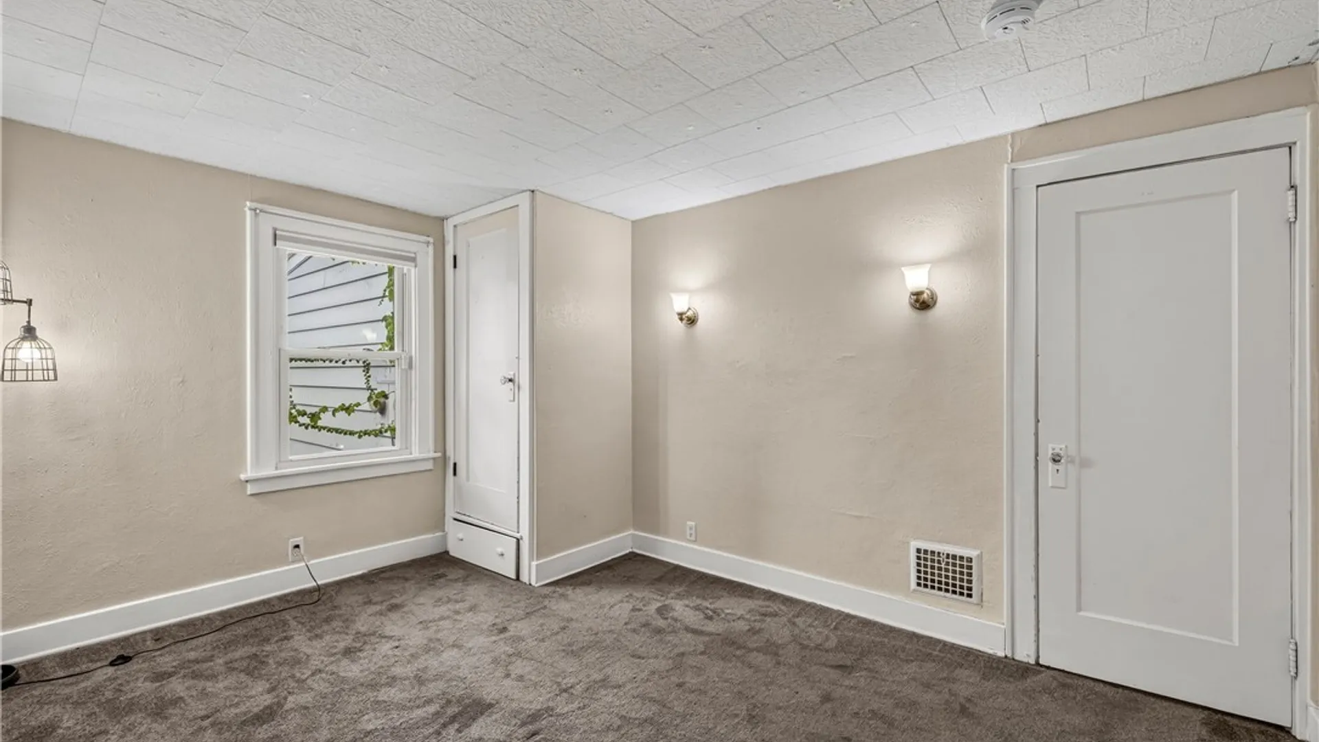 Property at 356 Saint Lawrence Avenue, Buffalo, NY 14216 12