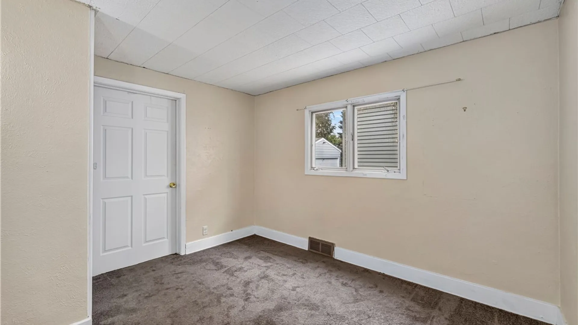 Property at 356 Saint Lawrence Avenue, Buffalo, NY 14216 16