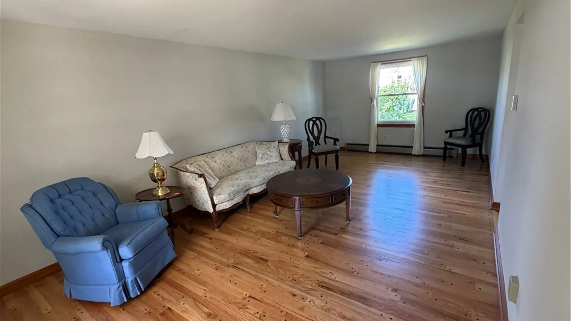 Property at 64 Robin Hill Dr Drive, Amherst, NY 14221 7