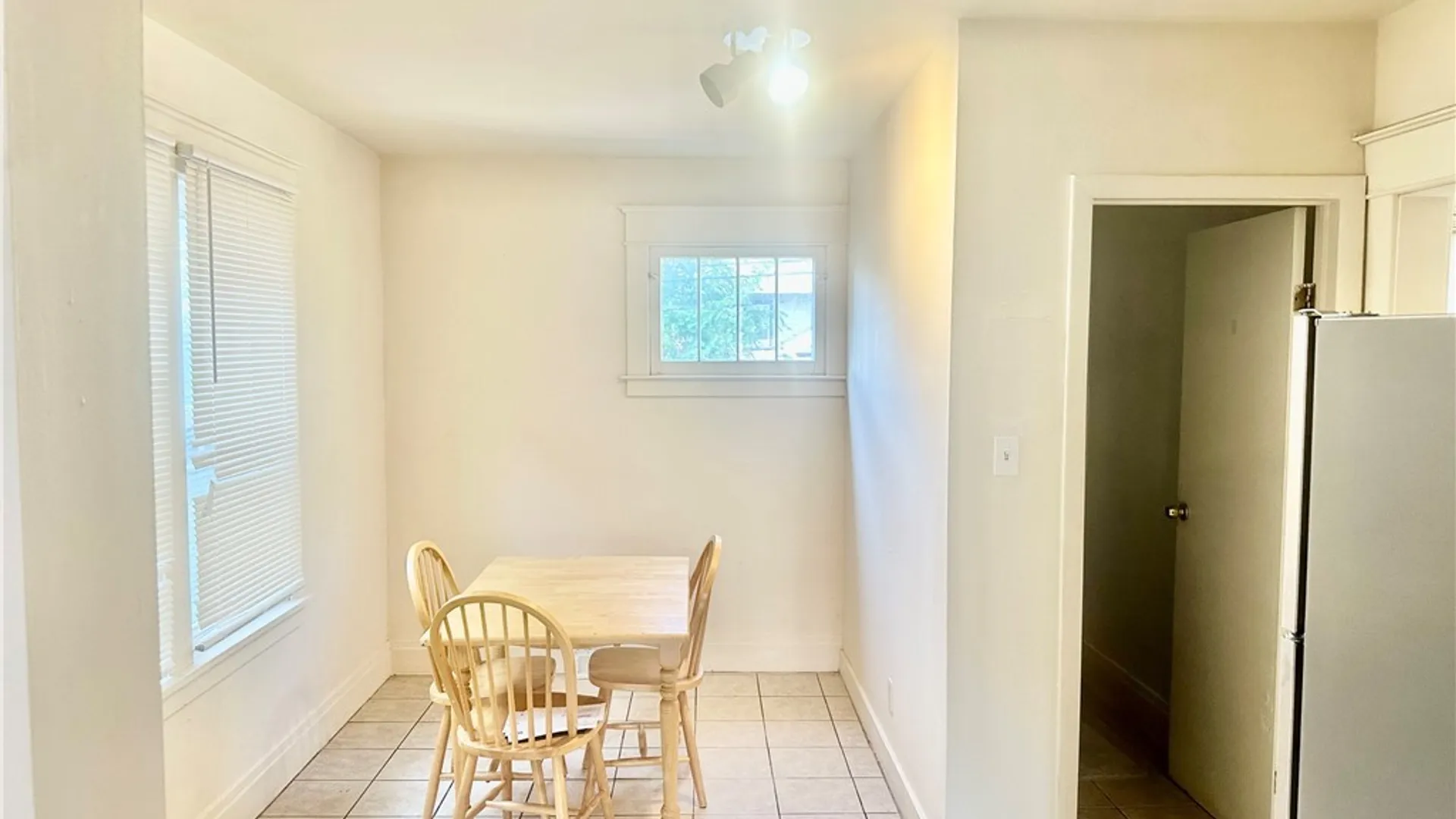 Property at 129 W Northrup Place, Buffalo, NY 14214 7