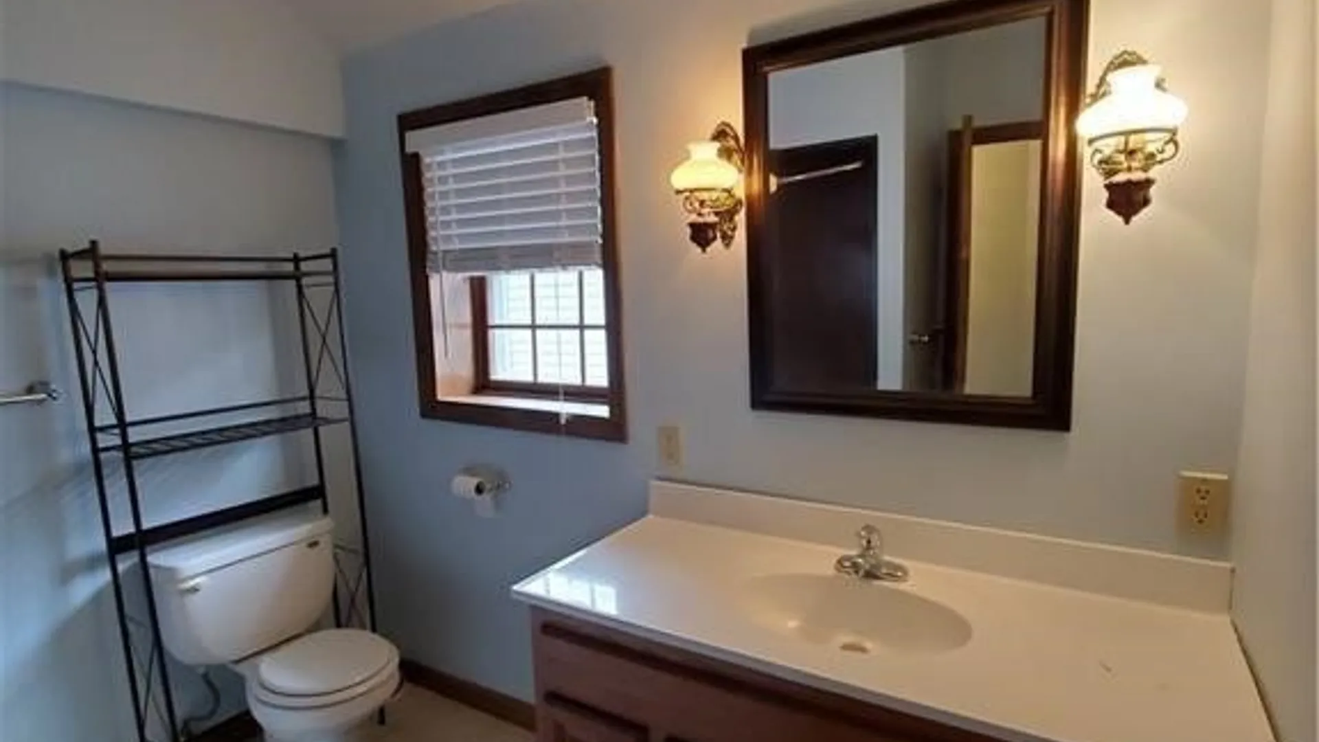 Property at 26 Temple Place, Aurora, NY 14052 35
