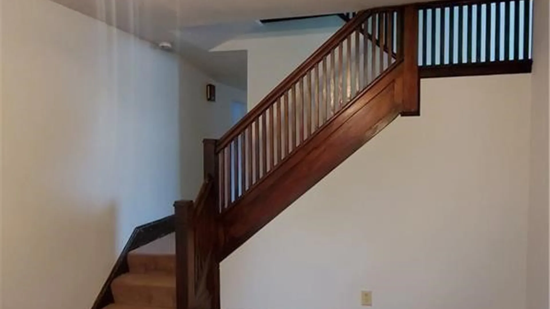 Property at 26 Temple Place, Aurora, NY 14052 11