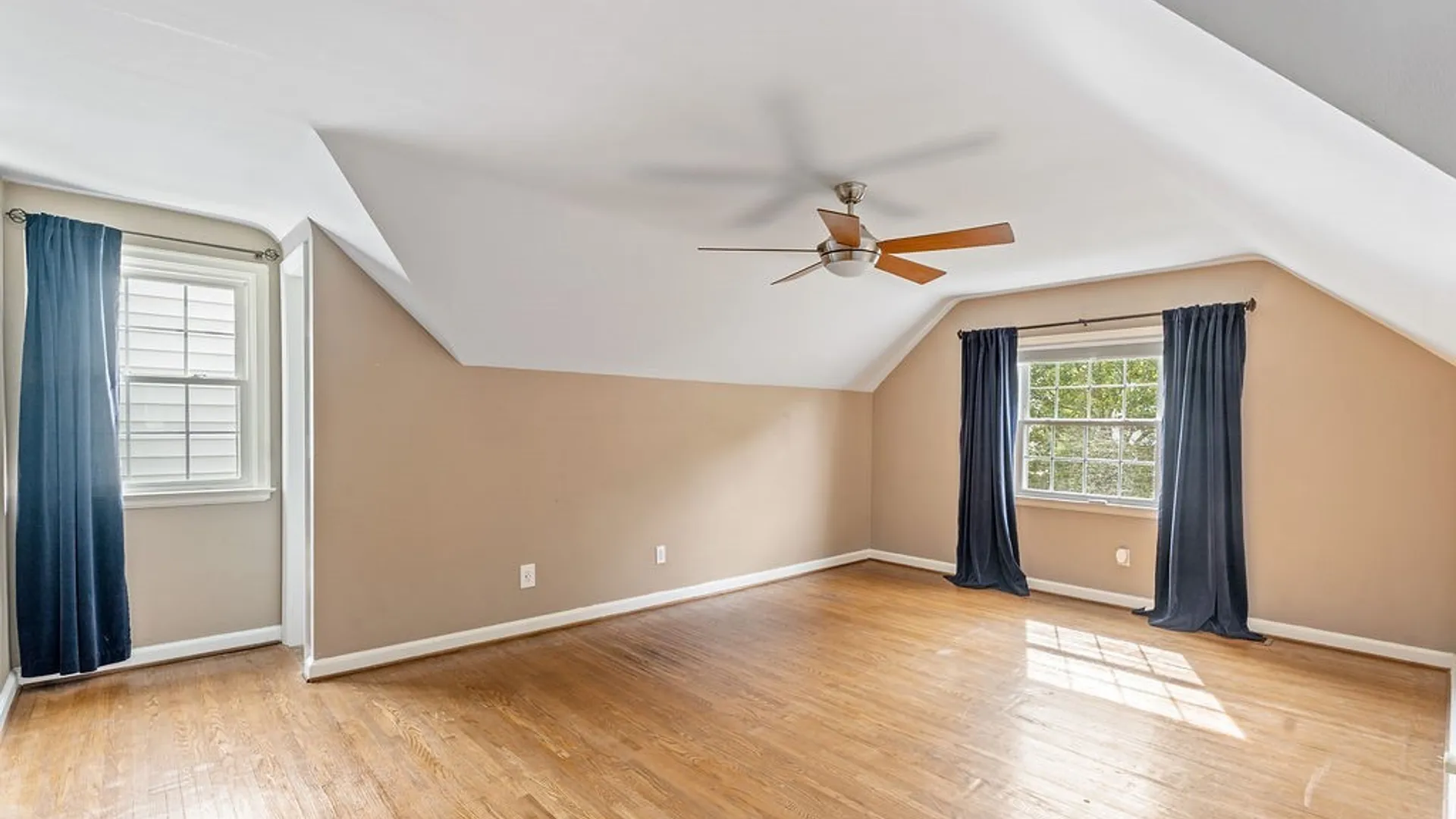 Property at 398 Darwin Drive, Amherst, NY 14226 25