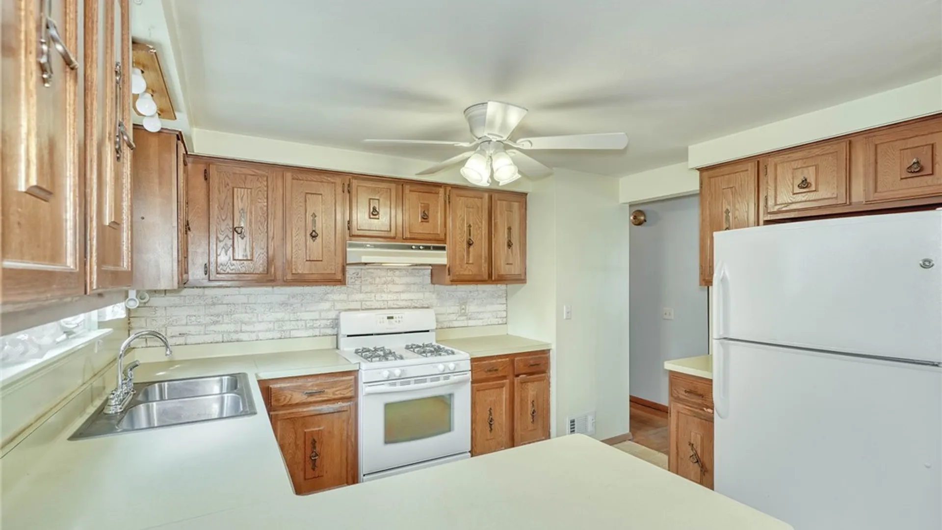 Property at 576 Grace Avenue, Arcadia, NY 14513 11