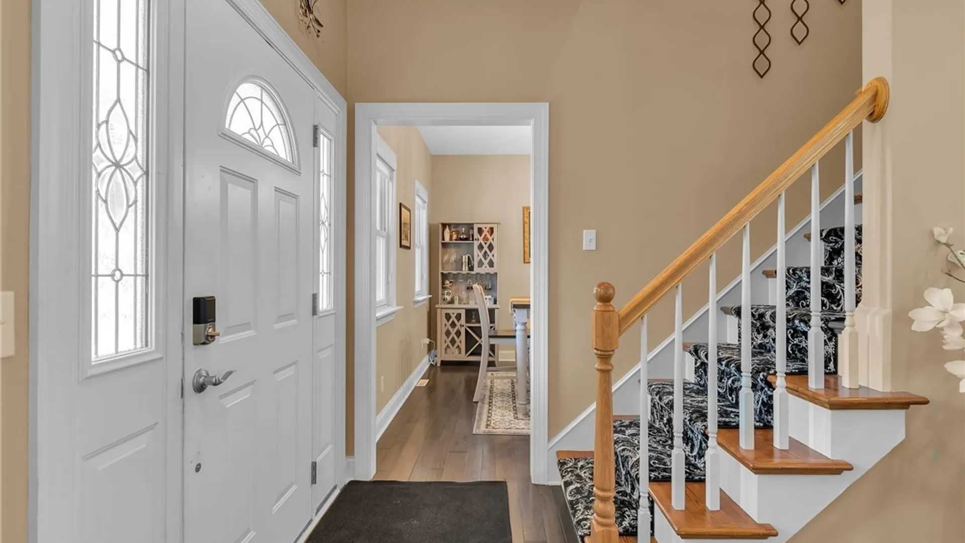 Property at 9479 Boxwood Drive, Clarence, NY 14032 8