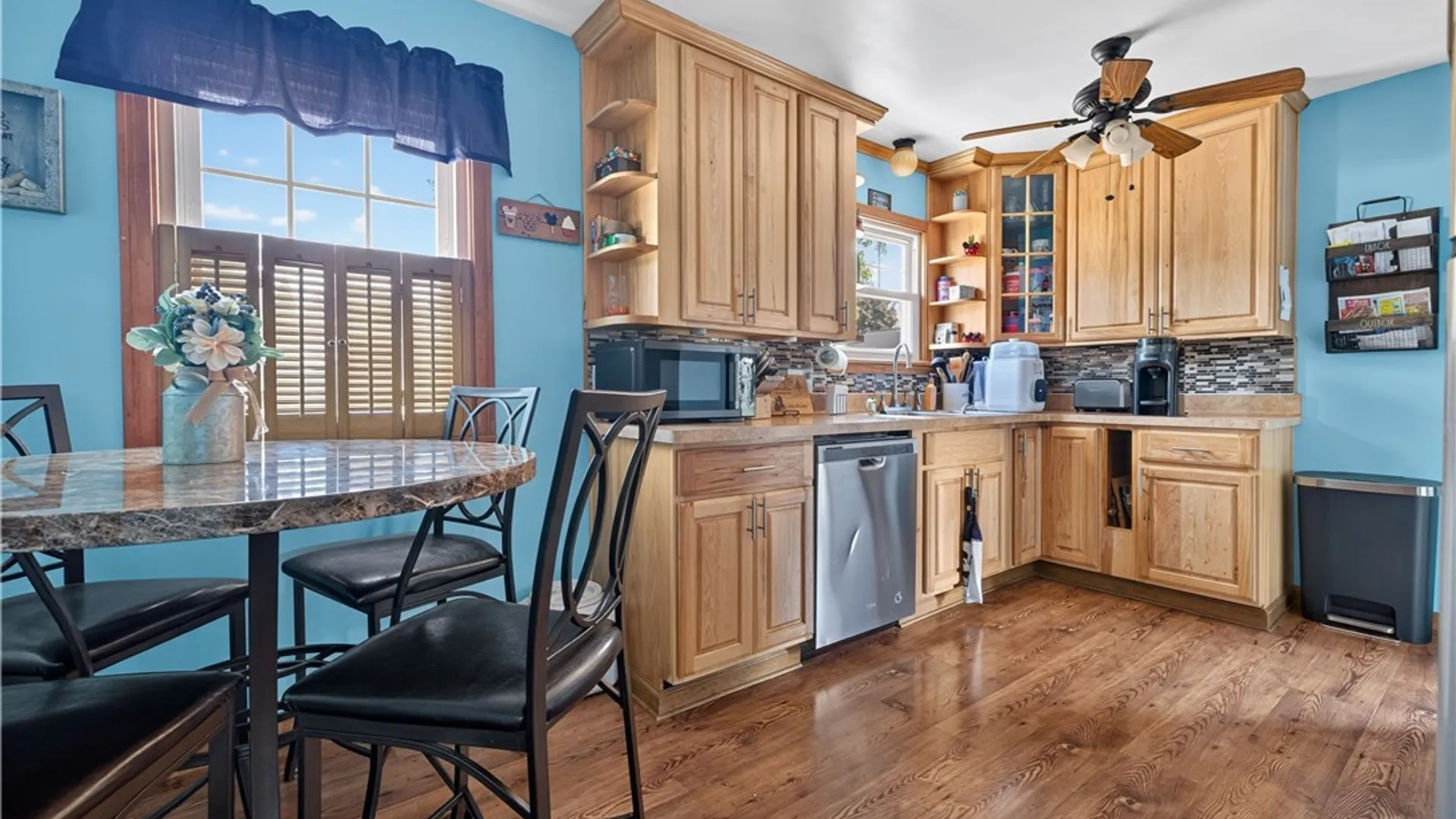 Property at 8306 Pershing Avenue, Niagara Falls, NY 14304 8