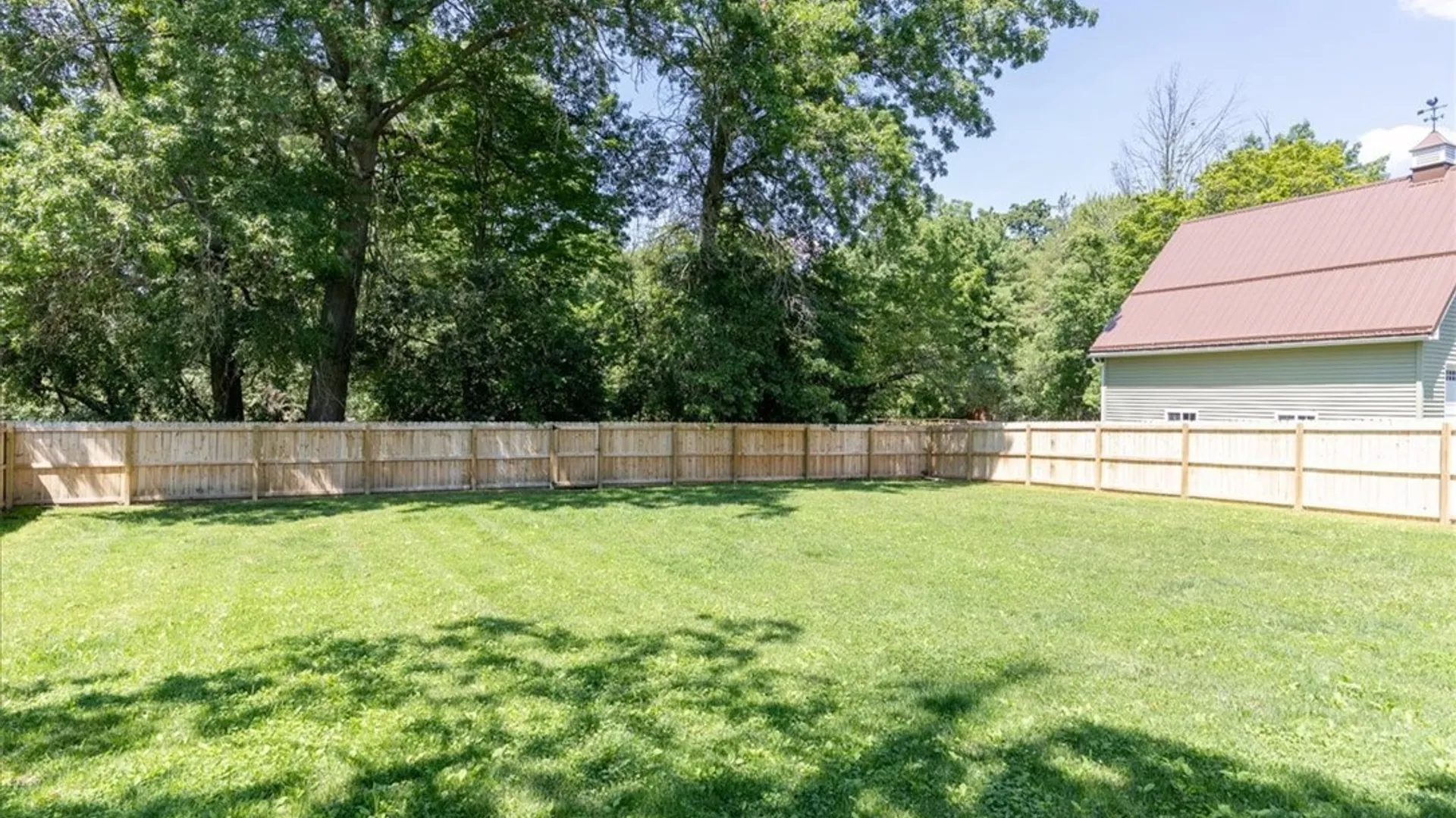Property at 181 Elmwood Ave, Aurora, NY 14052 22