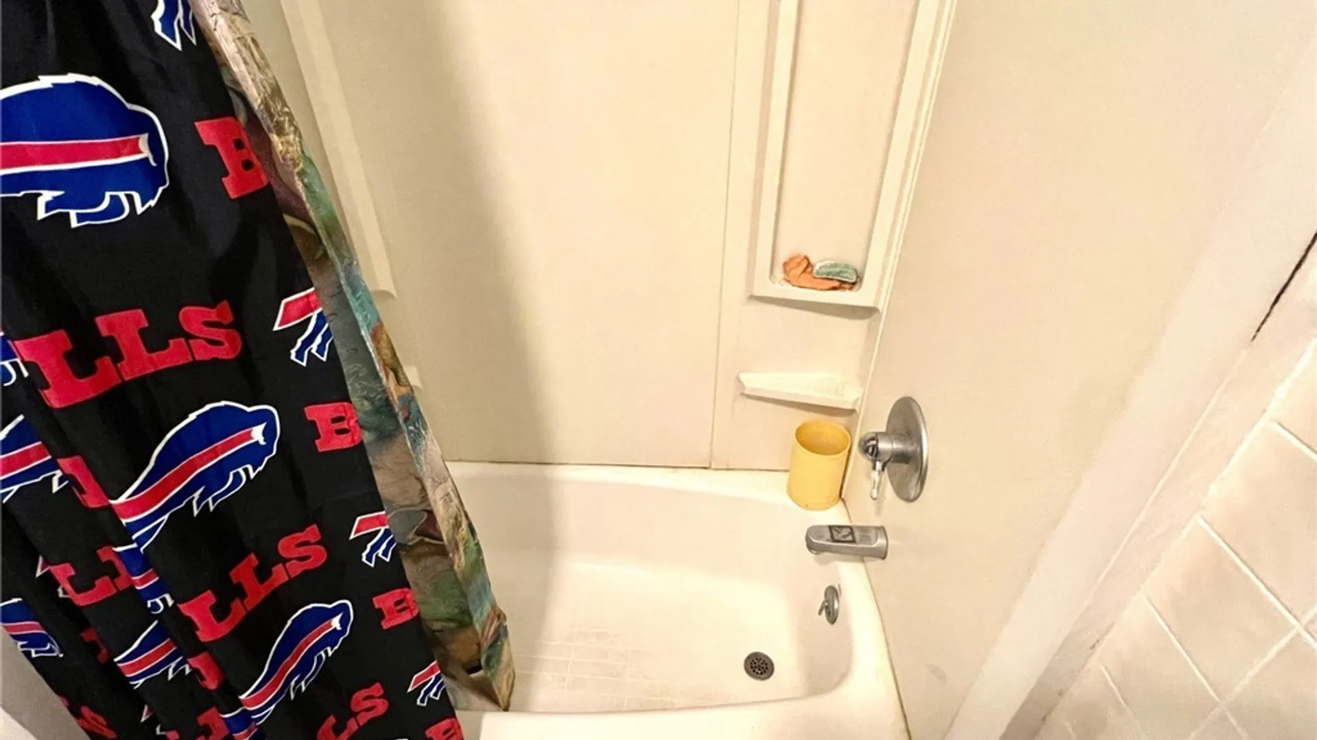 Property at 1215 15th Street, Niagara Falls, NY 14301 6