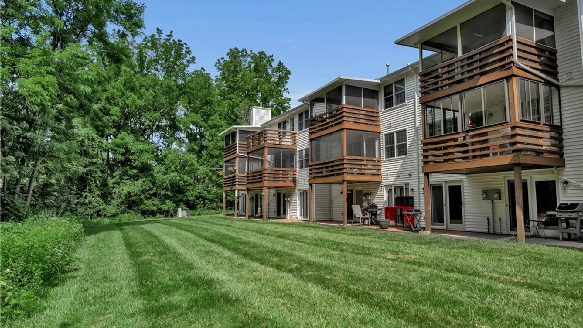 Property at 158 Olde Stone Lane, Lancaster, NY 14086 37