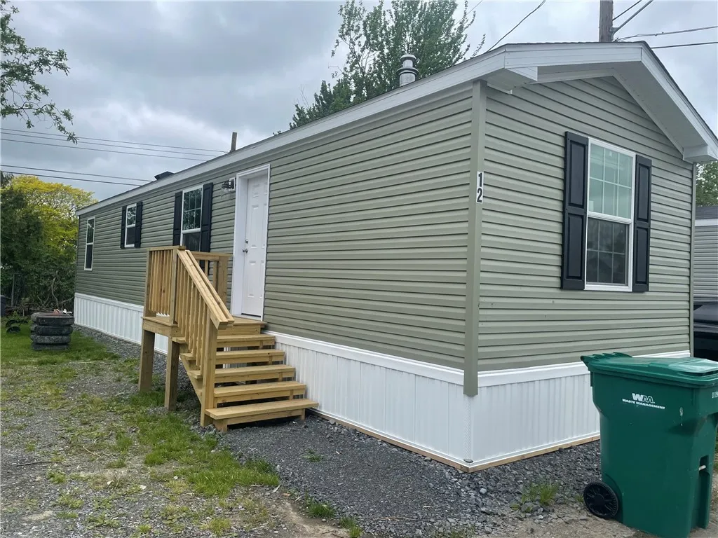 Property at 405 Lakeshore Drive #12, Canandaigua Town, NY 14424