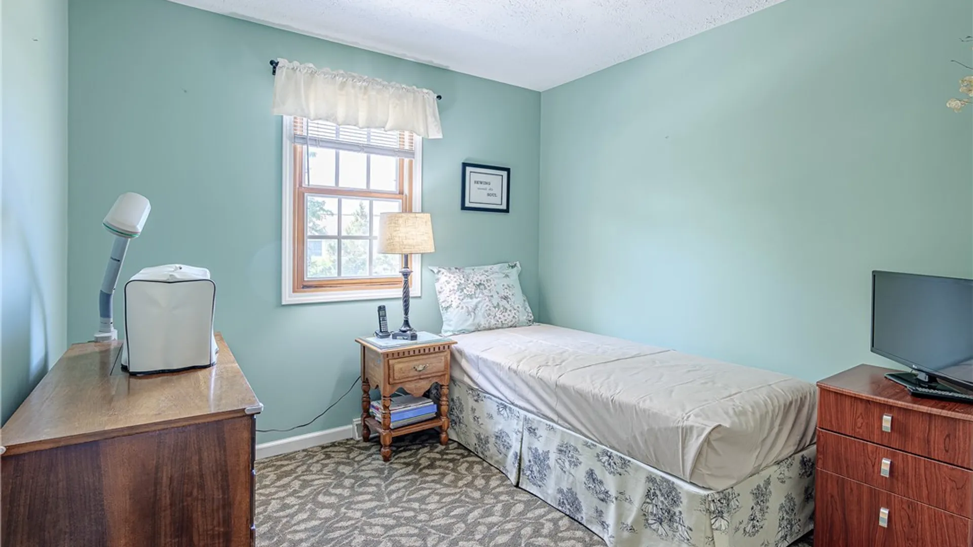 Property at 48 Churchview Lane, Henrietta, NY 14534 34