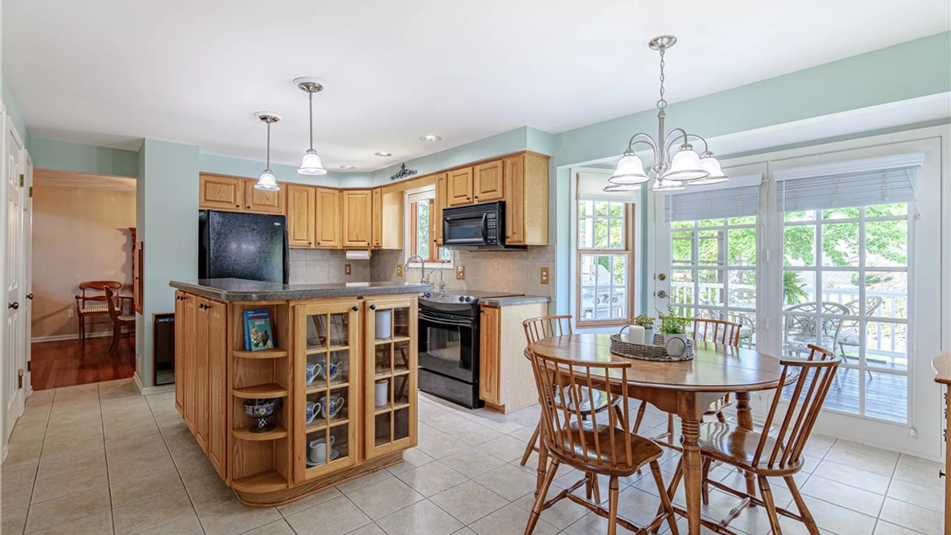 Property at 48 Churchview Lane, Henrietta, NY 14534 15