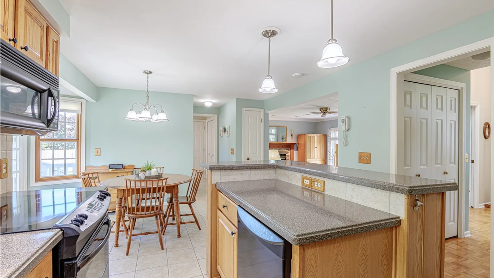 Property at 48 Churchview Lane, Henrietta, NY 14534 19