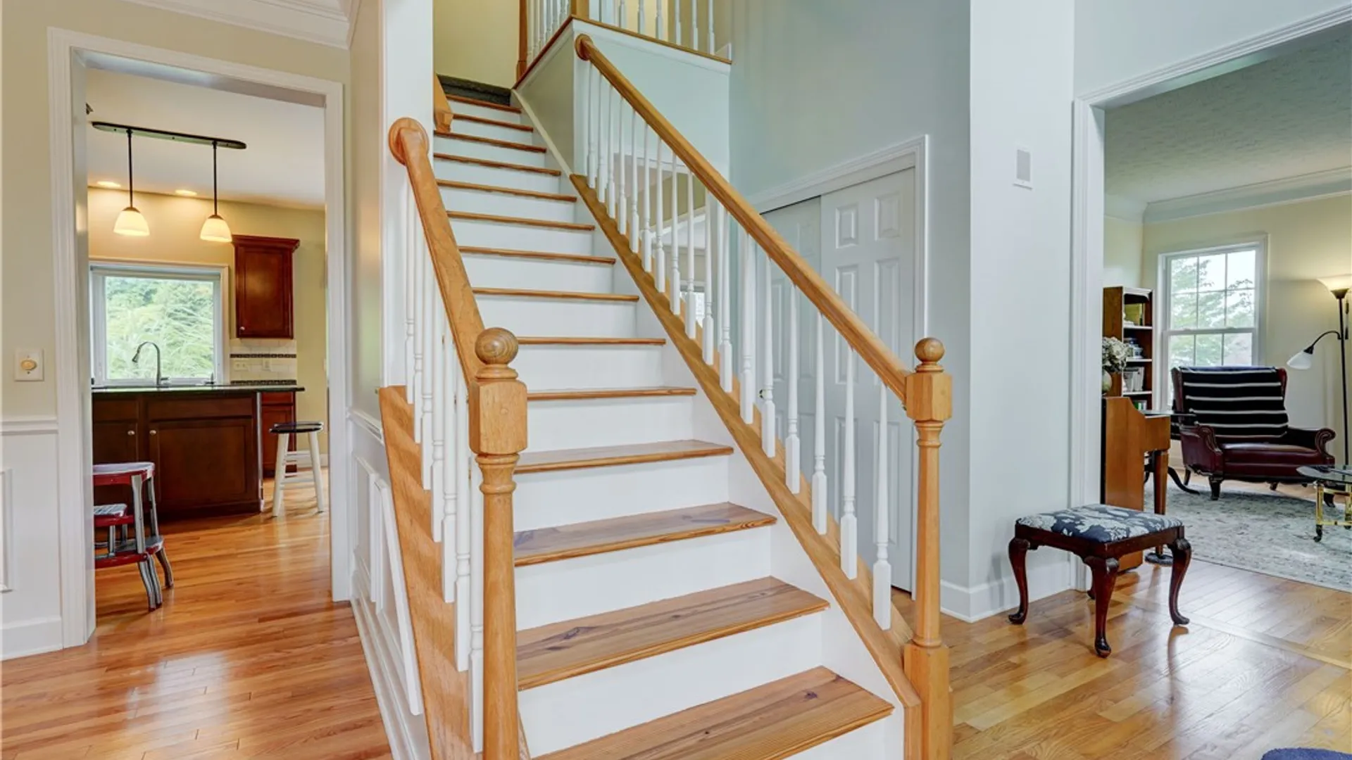 Property at 3 Post Side Lane, Pittsford, NY 14534 12