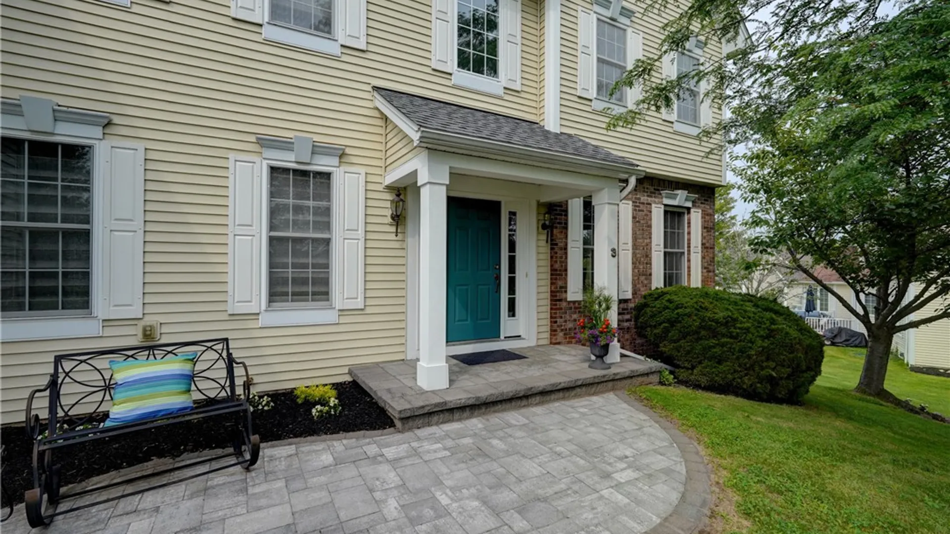 Property at 3 Post Side Lane, Pittsford, NY 14534 3