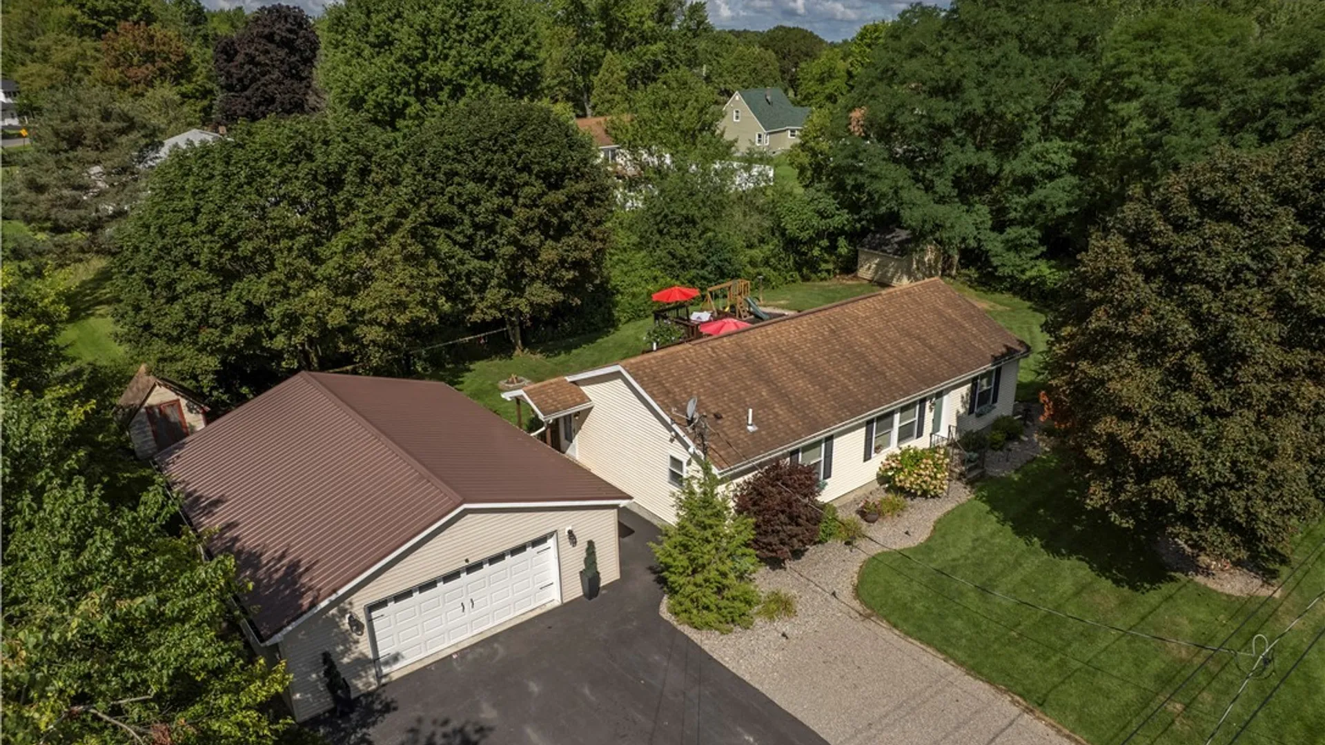 Property at 5 Concord Boulevard, New Hartford, NY 13323 48