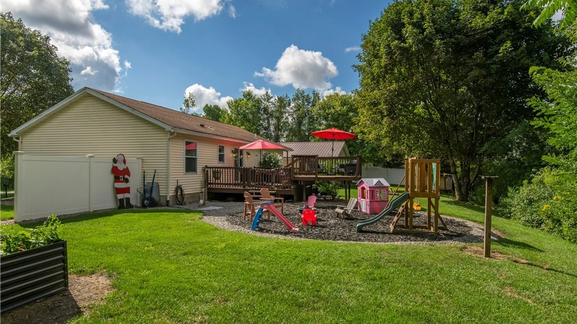 Property at 5 Concord Boulevard, New Hartford, NY 13323 5